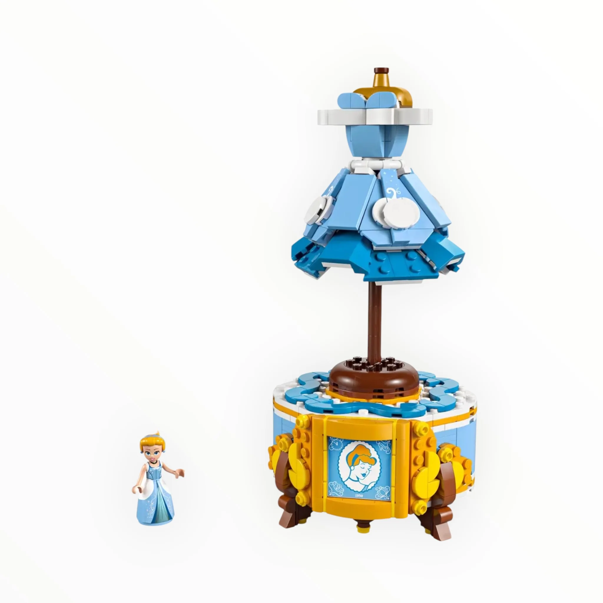 43266 Disney Cinderella’s Dress - Image 2