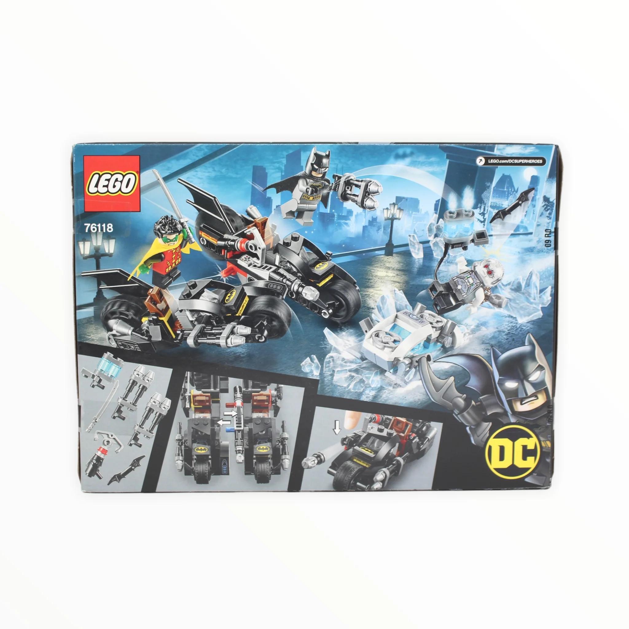 Retired Set 76118 DC Super Heroes Mr. Freeze Batcycle Chase - Image 2