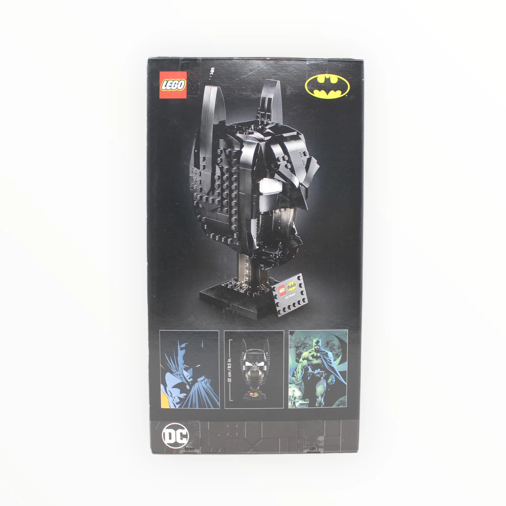 Retired Set 76182 DC Batman Cowl - Image 2