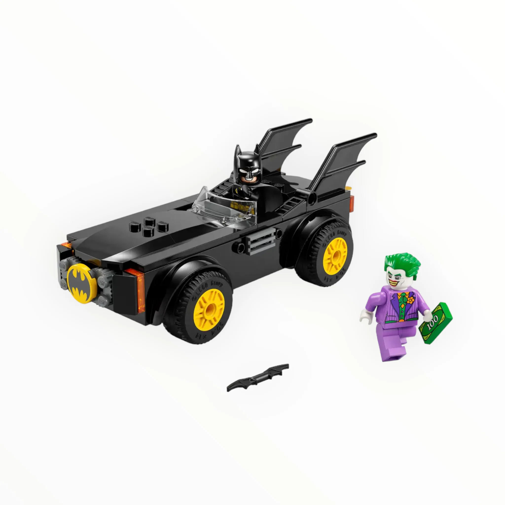 Retired Set 76264 DC Batmobile Pursuit: Batman vs. The Joker - Image 3