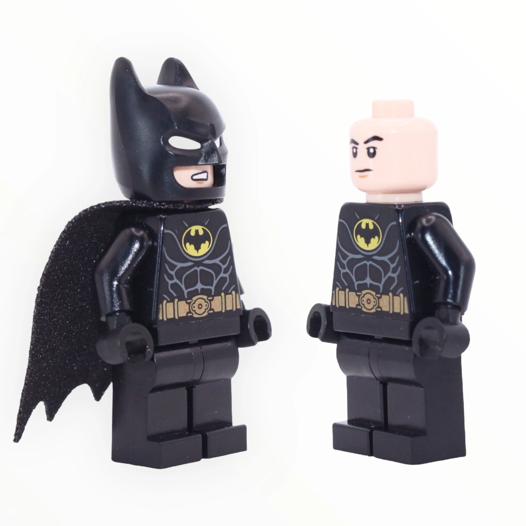 Batman 1989 (dual molded cowl, one-hole cape, 2023)