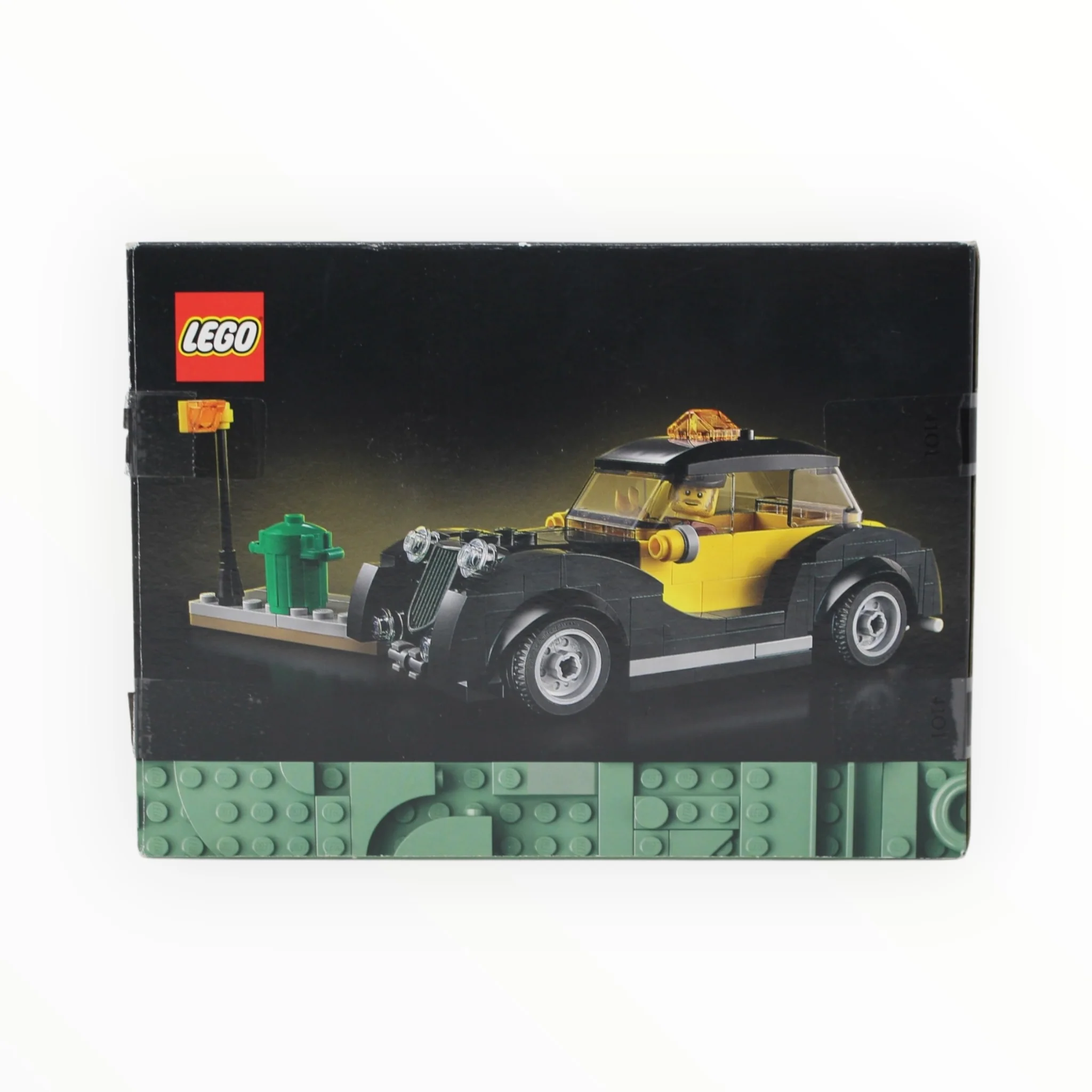 Certified Used Set 40532 LEGO Vintage Taxi - Image 2