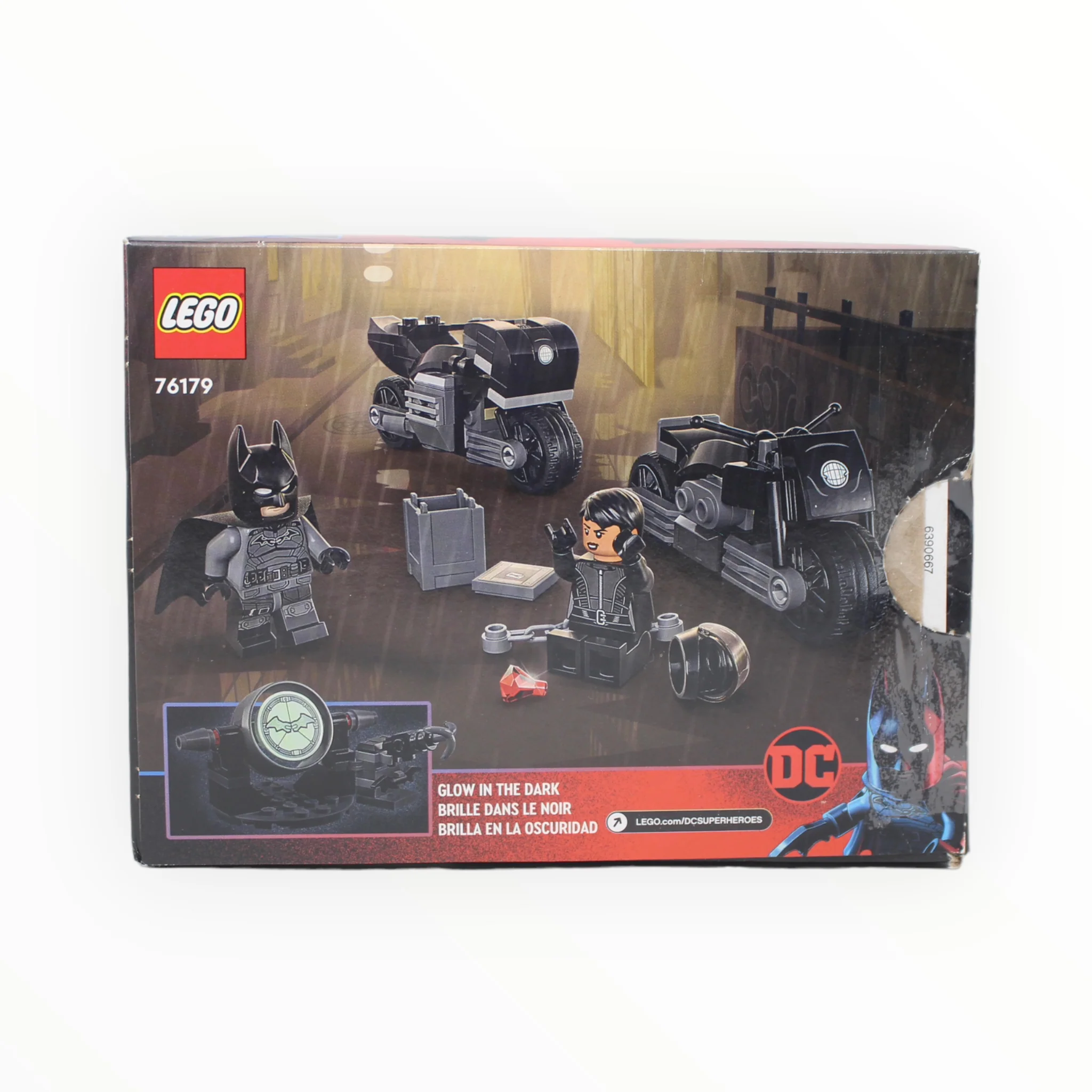 Certified Used Set 76179 The Batman - Batman & Selina Kyle Motorcycle Pursuit - Image 2