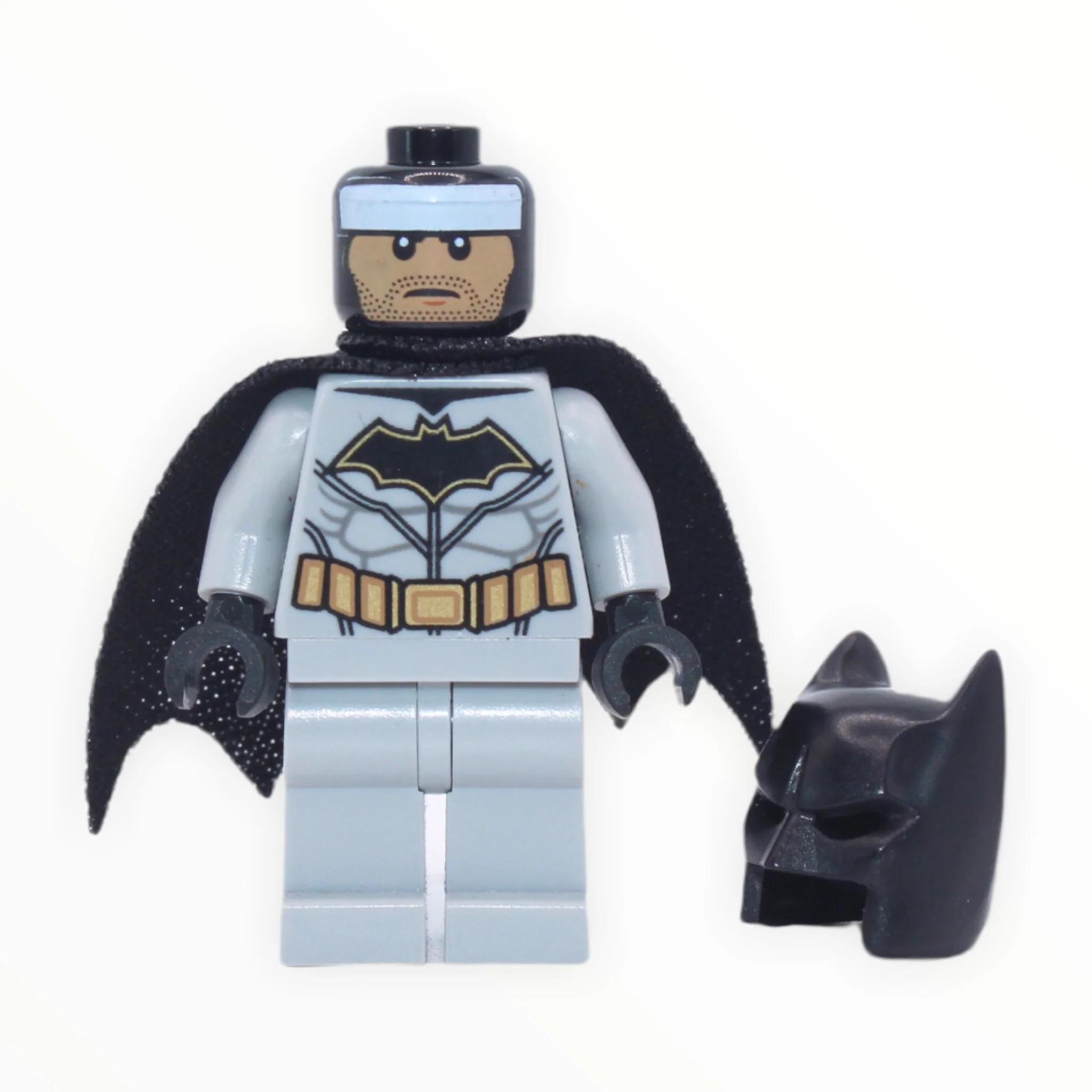Batman (light bluish gray Rebirth suit, medium nougat face with stubble) - Image 2