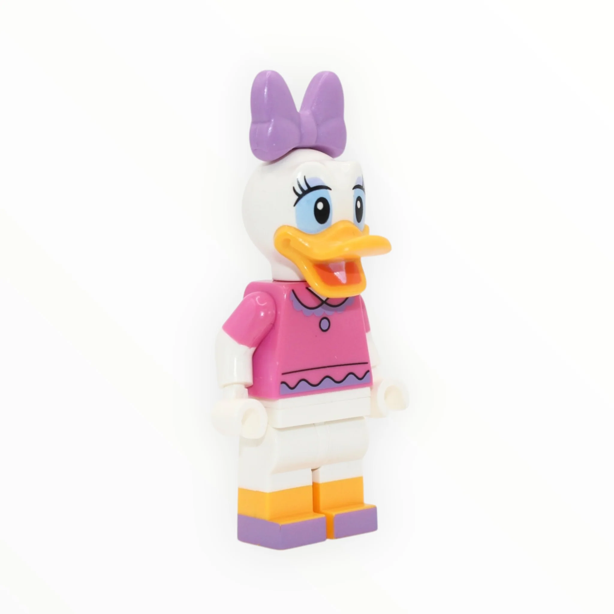 Daisy Duck (dark pink top, 2016)