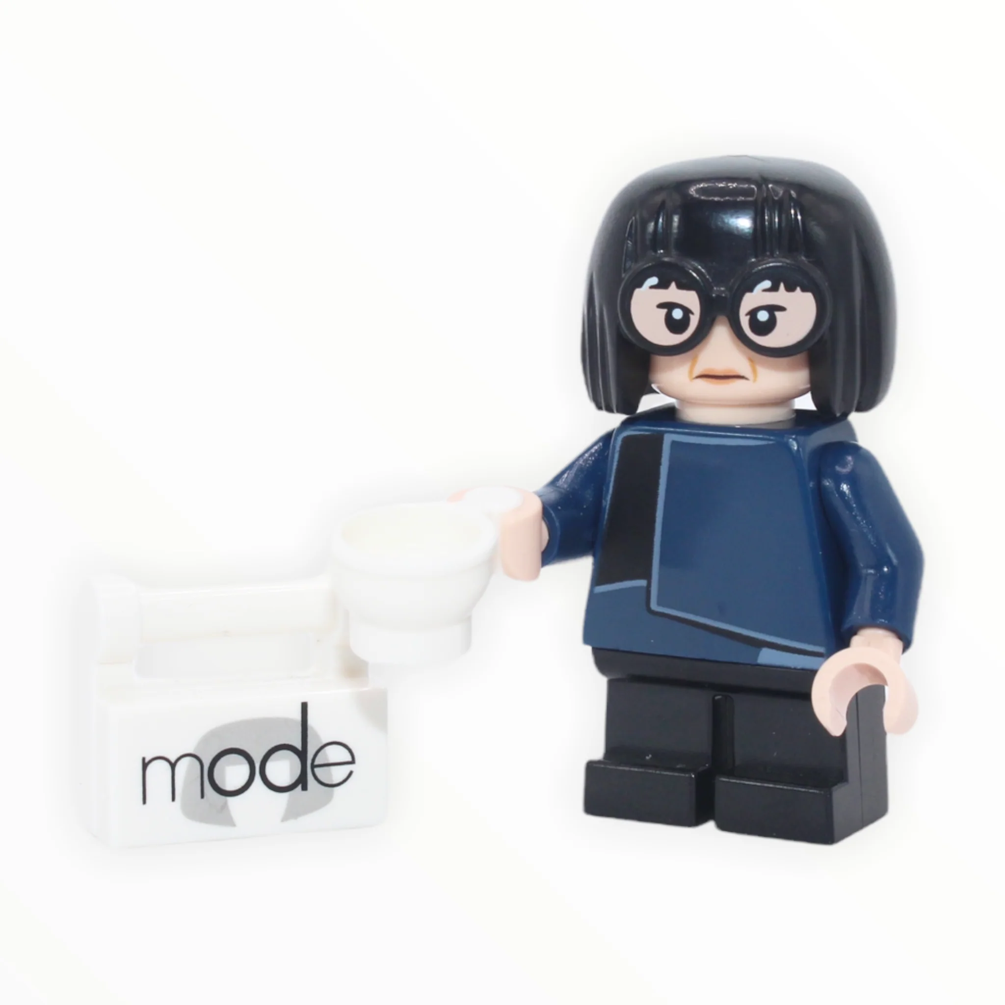 Disney Series 2: Edna - Image 2