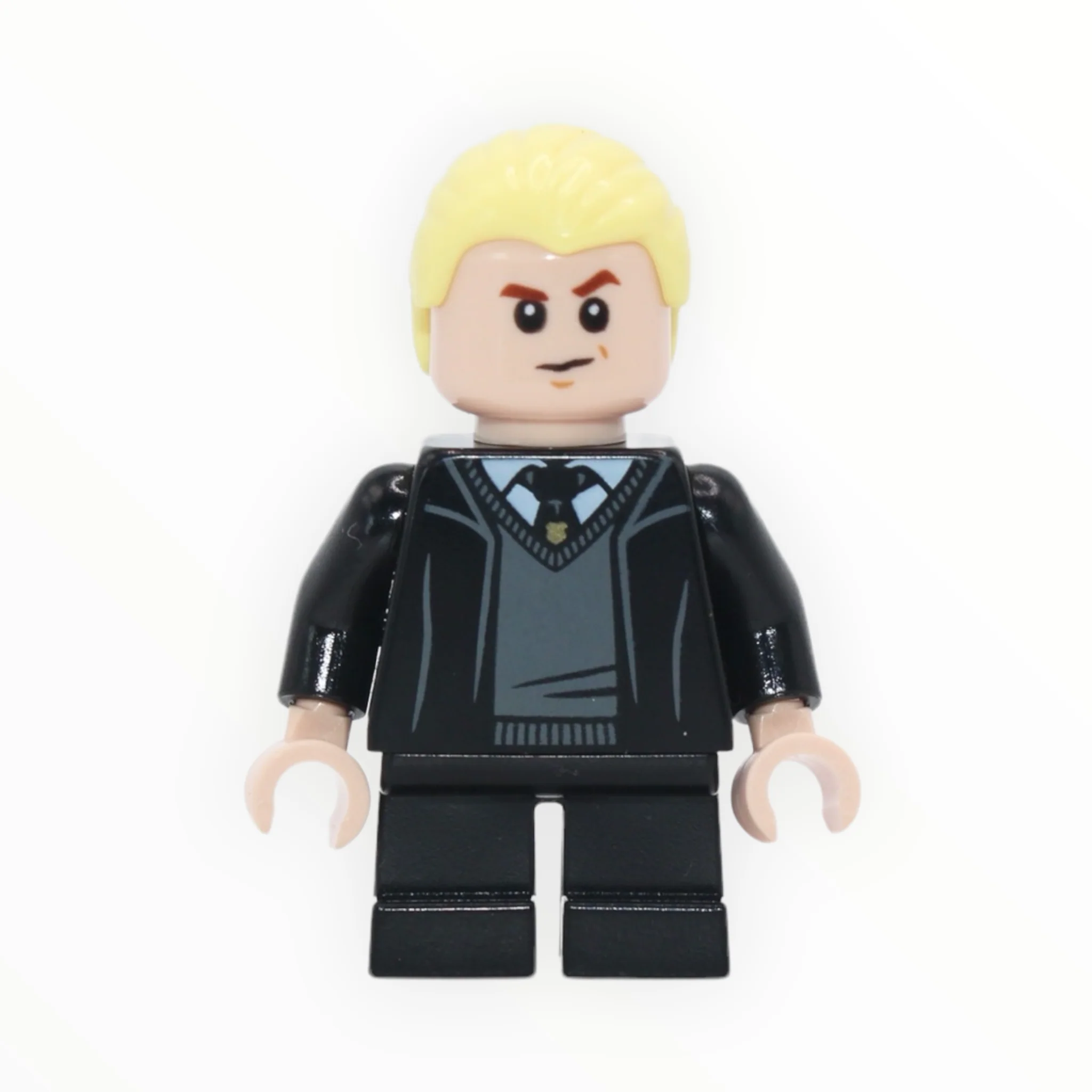 Draco Malfoy (Hogwarts robe, black tie with crest, short legs)