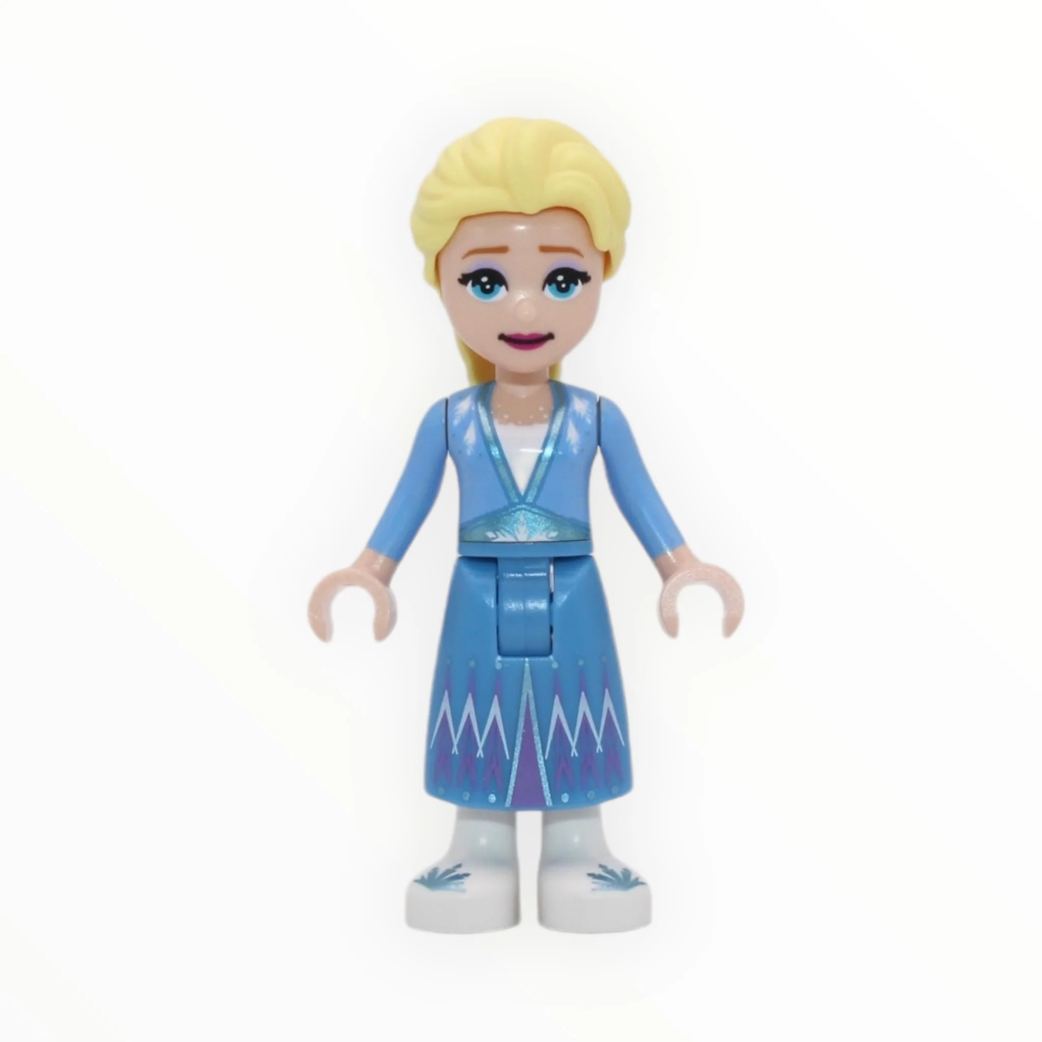 Elsa (medium blue skirt, white shoes, closed mouth, 2022)