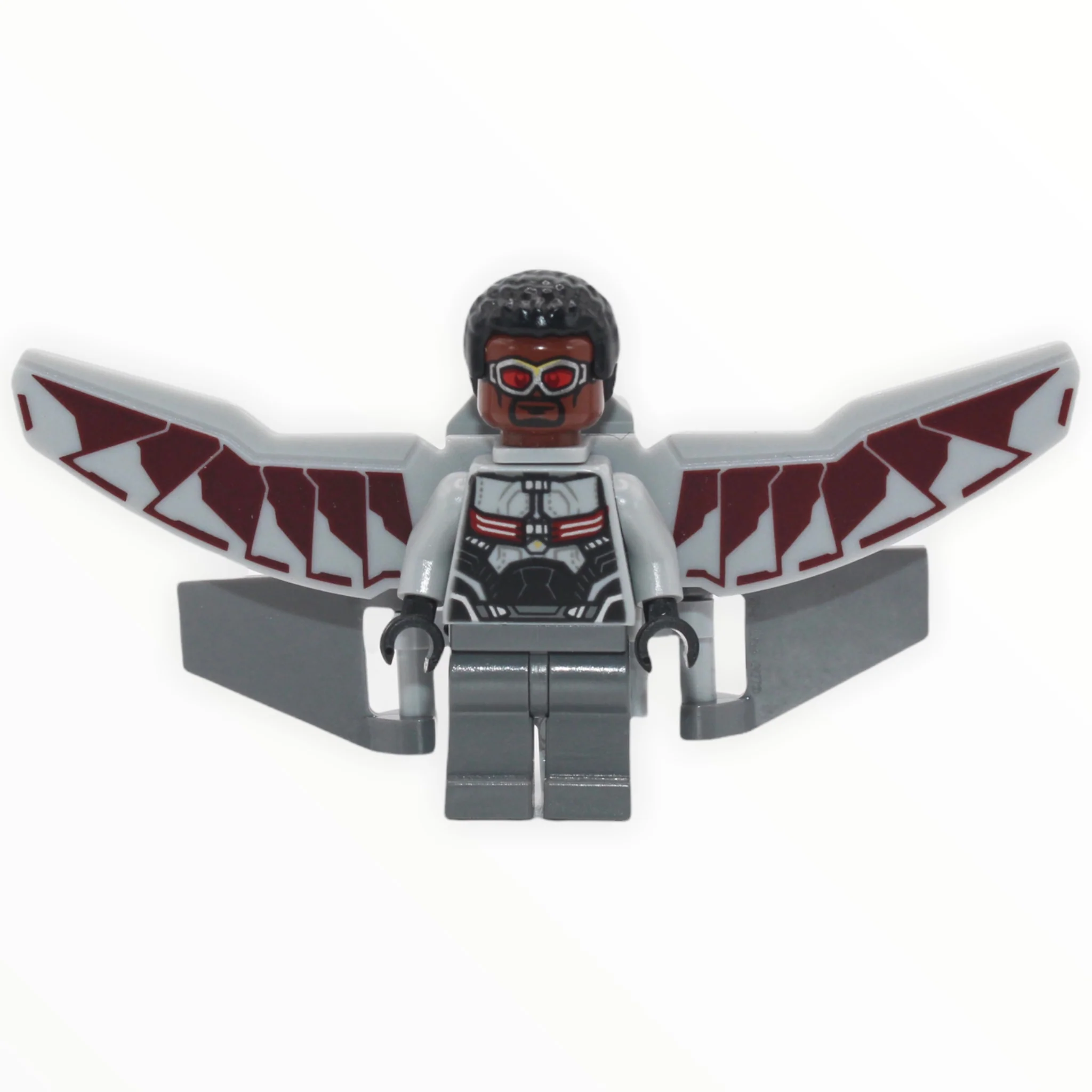 The Falcon (Civil War, light bluish gray outfit, wings, with Redwing, 2016) - Image 2