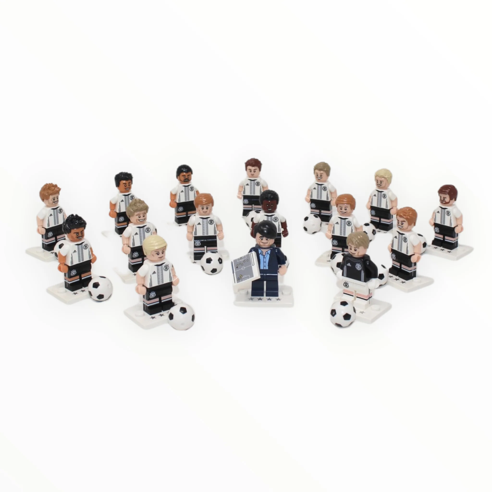 LEGO Series Deutscher Fussball-Bund / DBF - Complete Set of 16 Minifigures