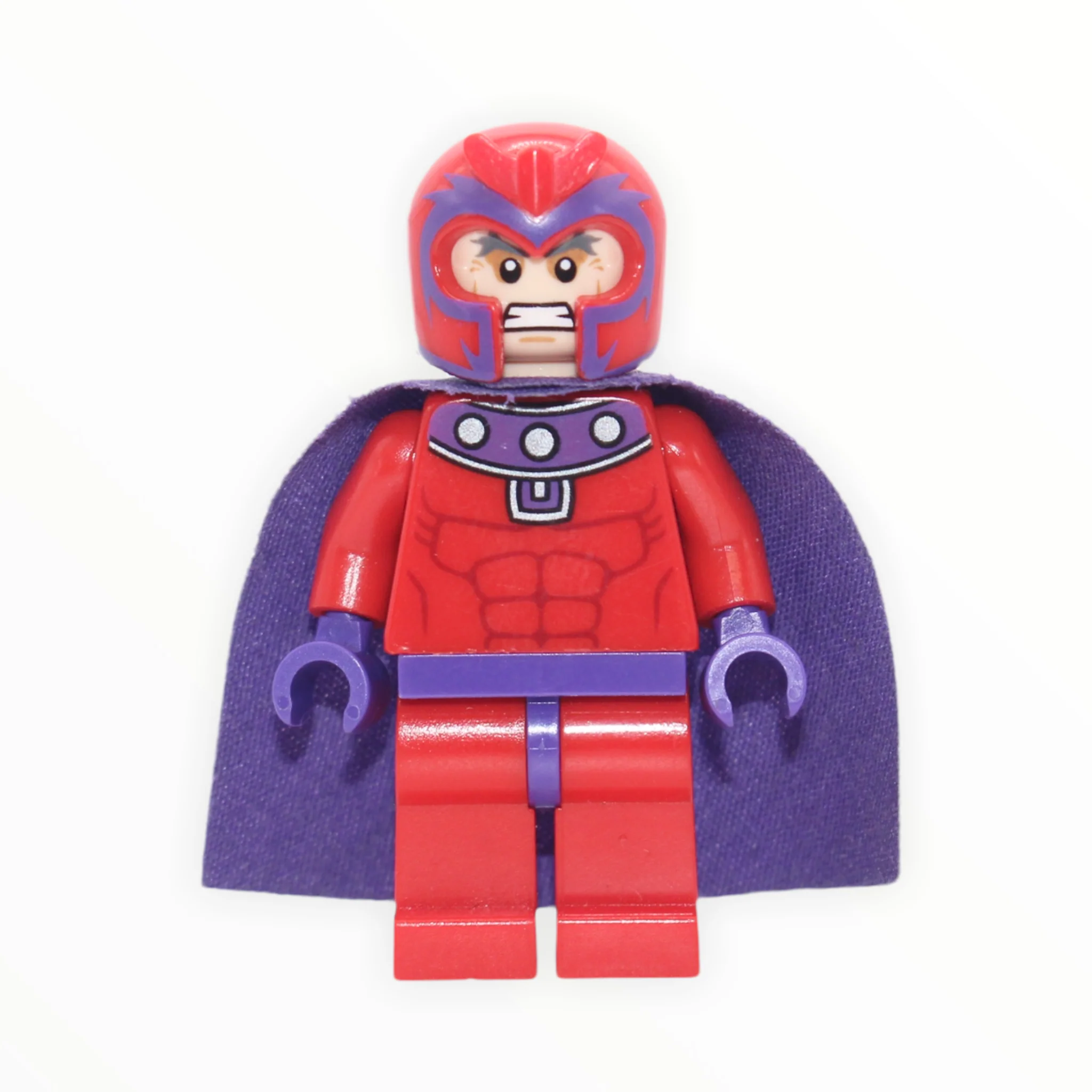 Magneto (red outfit, cloth cape, helmet, 2012) - Image 2