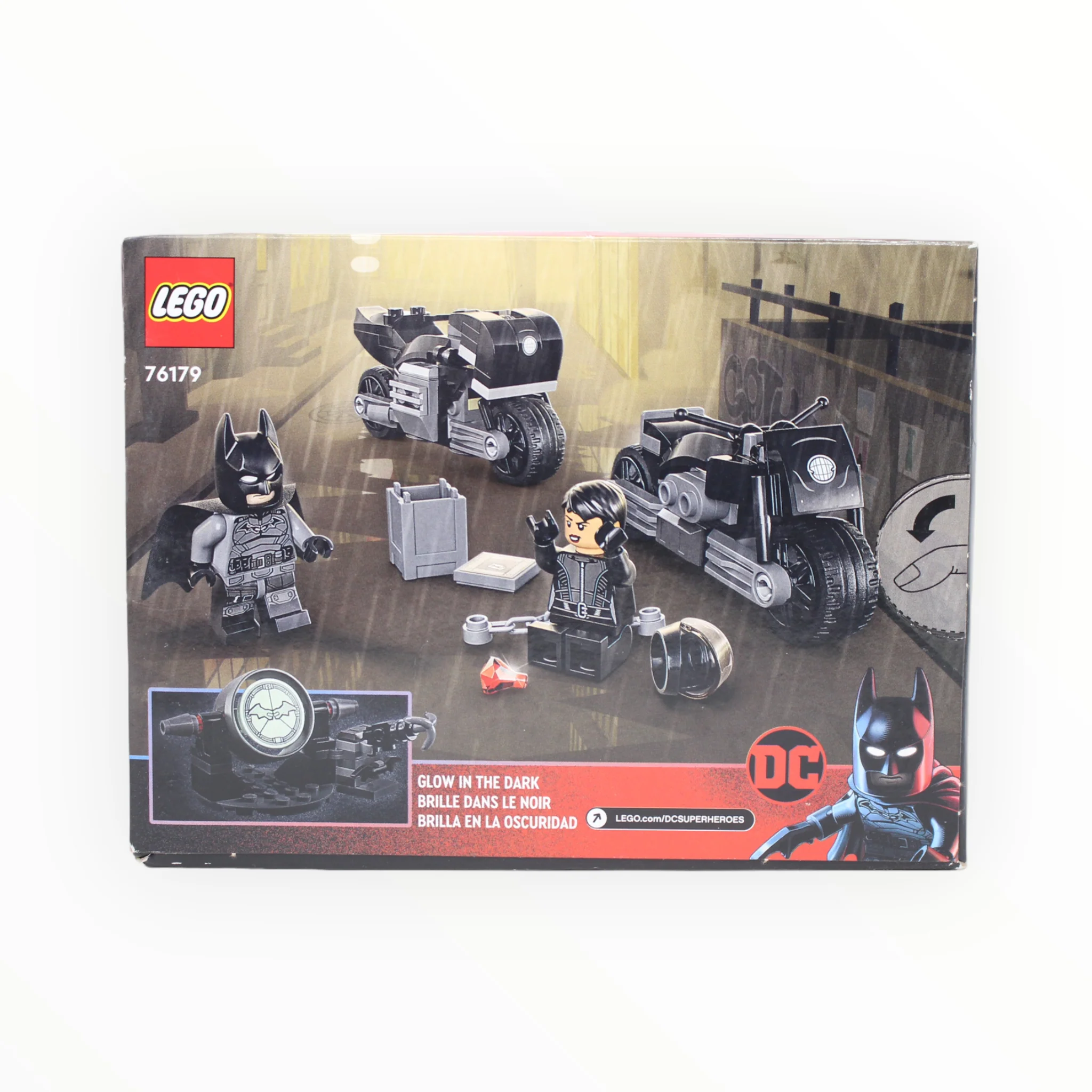 Retired Set 76179 The Batman & Selina Kyle Motorcycle Pursuit - Image 2