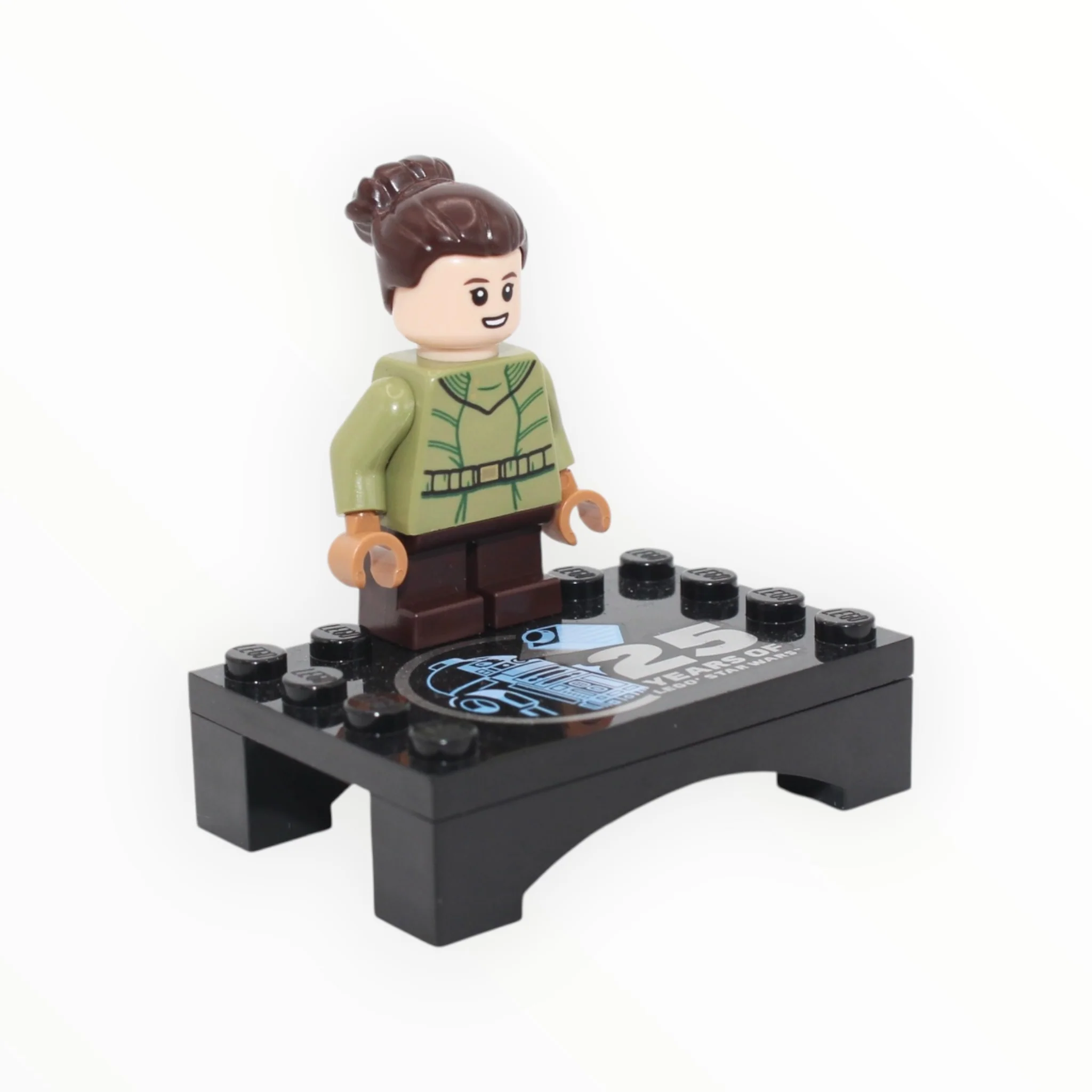 Princess Leia Organa (young, with stand, 2024)