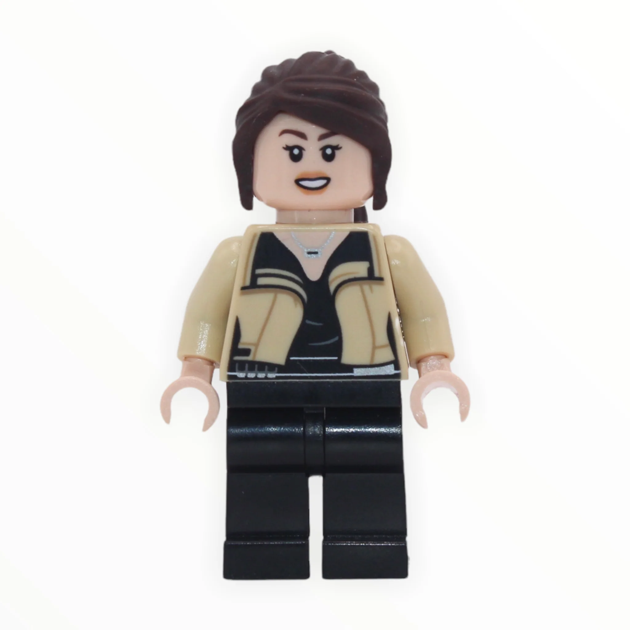 Qi’ra (tan jacket) - Image 2