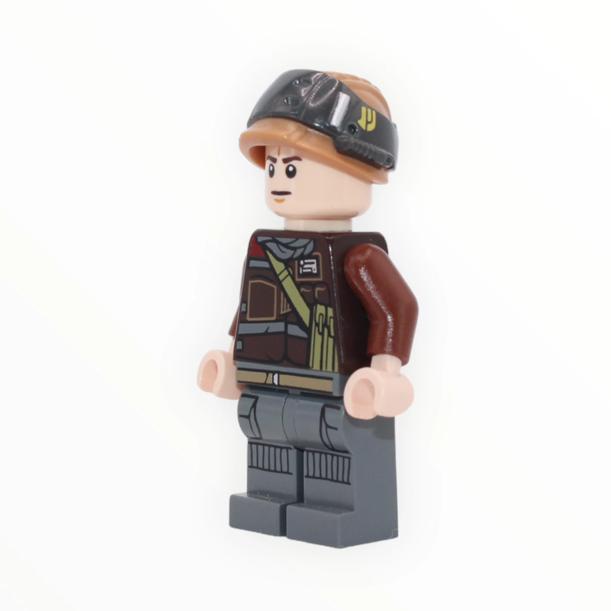 Rebel Trooper Private Calfor (dark brown torso)