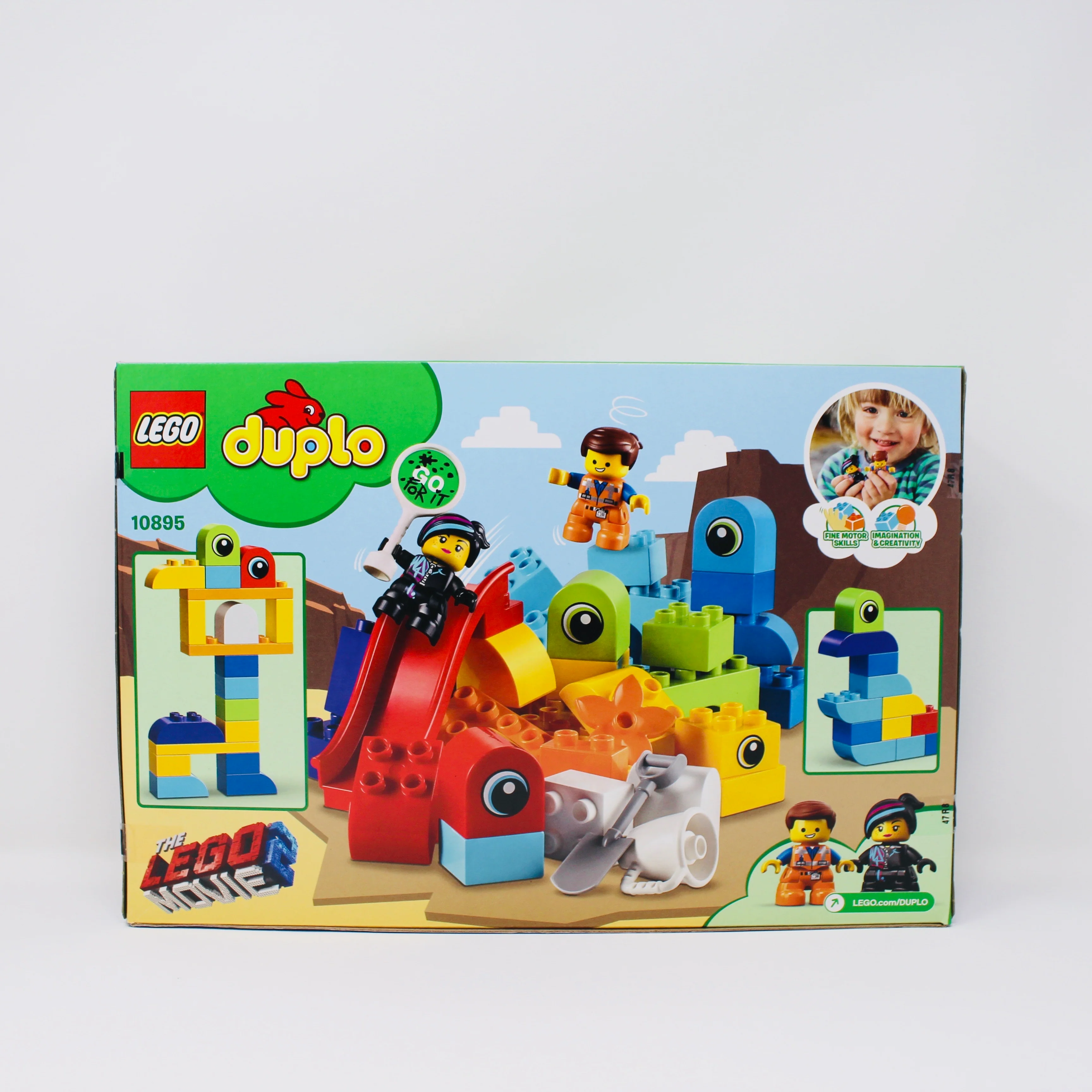Retired Set 10895 LEGO Movie 2 Emmet and Lucys Visitors from the DUPLO Planet - Image 2