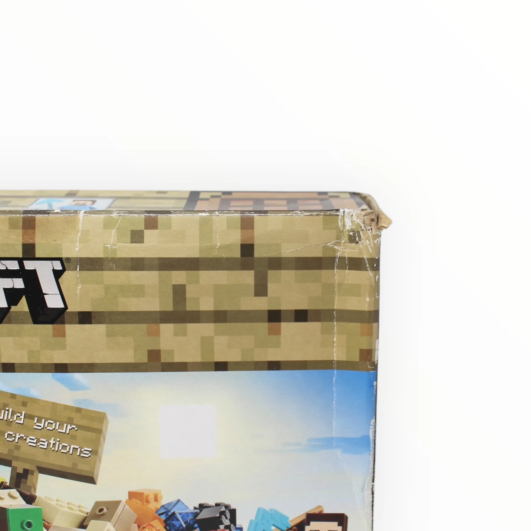 Retired Set 21116 Minecraft Crafting Box (damaged box) - Image 3