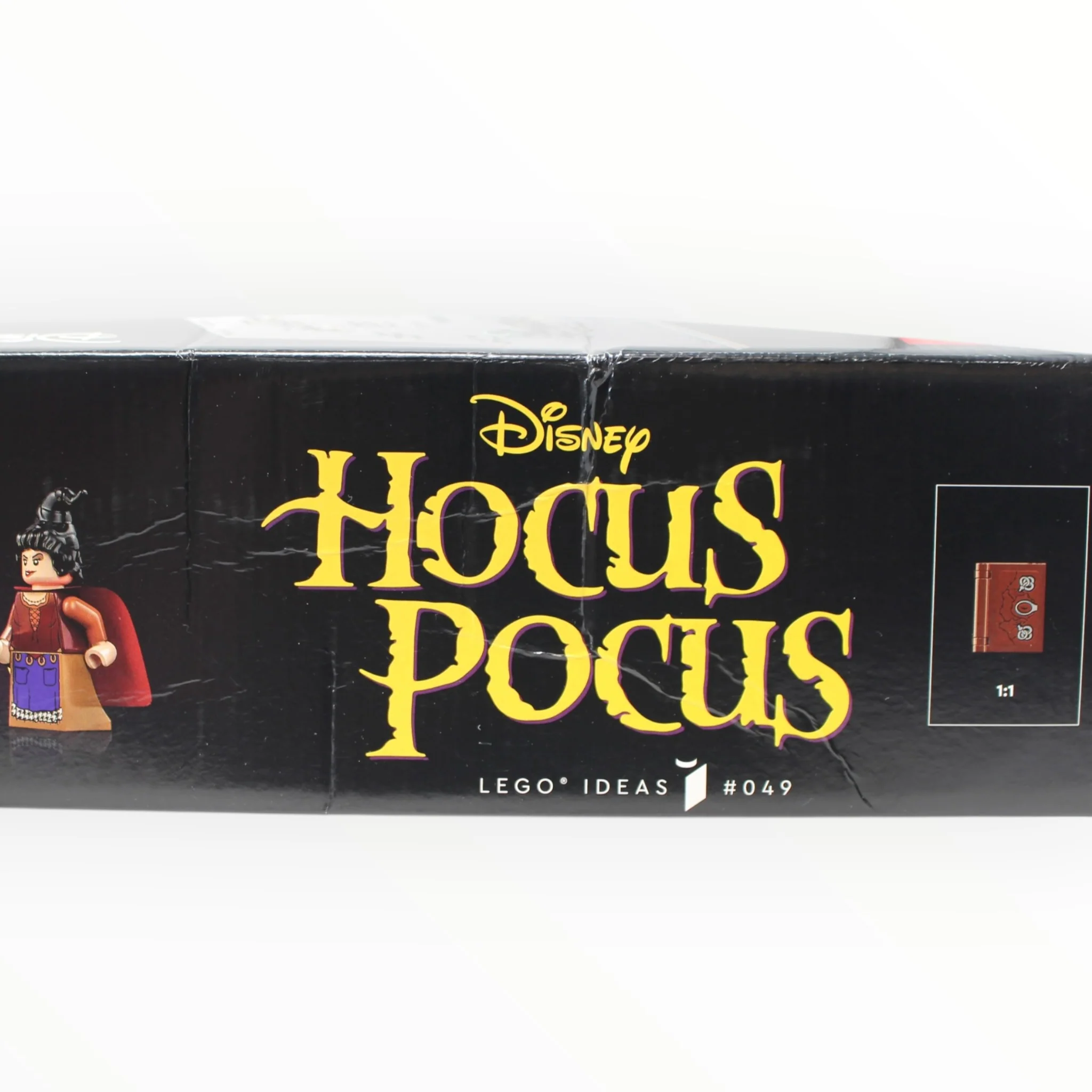 Retired Set 21341 Disney Hocus Pocus: The Sanderson Sisters' Cottage (some box damage) - Image 4