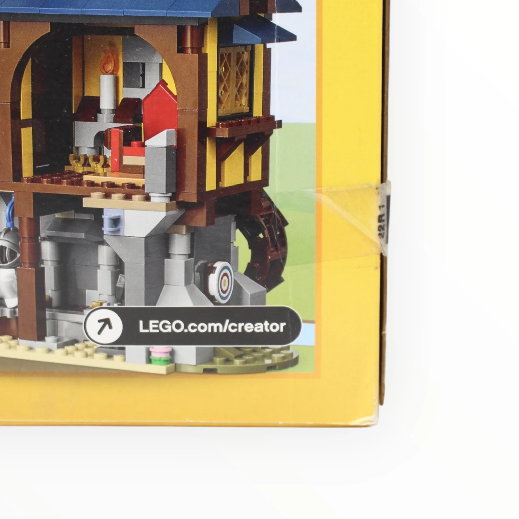 Retired Set 31120 Creator Medieval Castle (damaged box) - Image 4