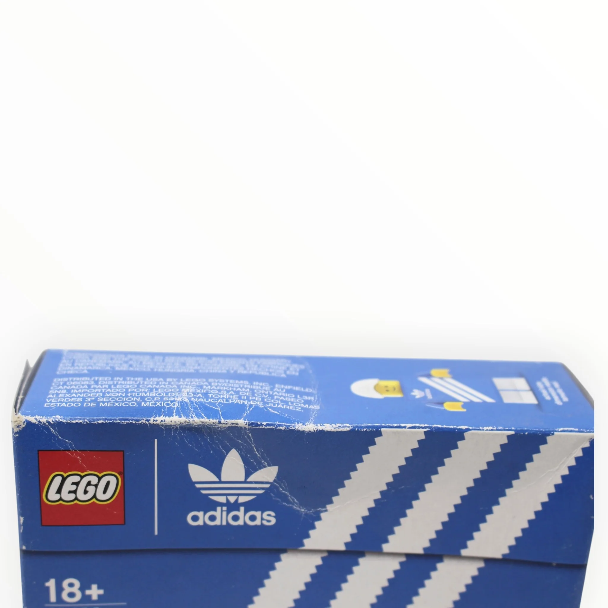 Retired Set 40486 LEGO Mini Adidas Originals Superstar (damaged box) - Image 3