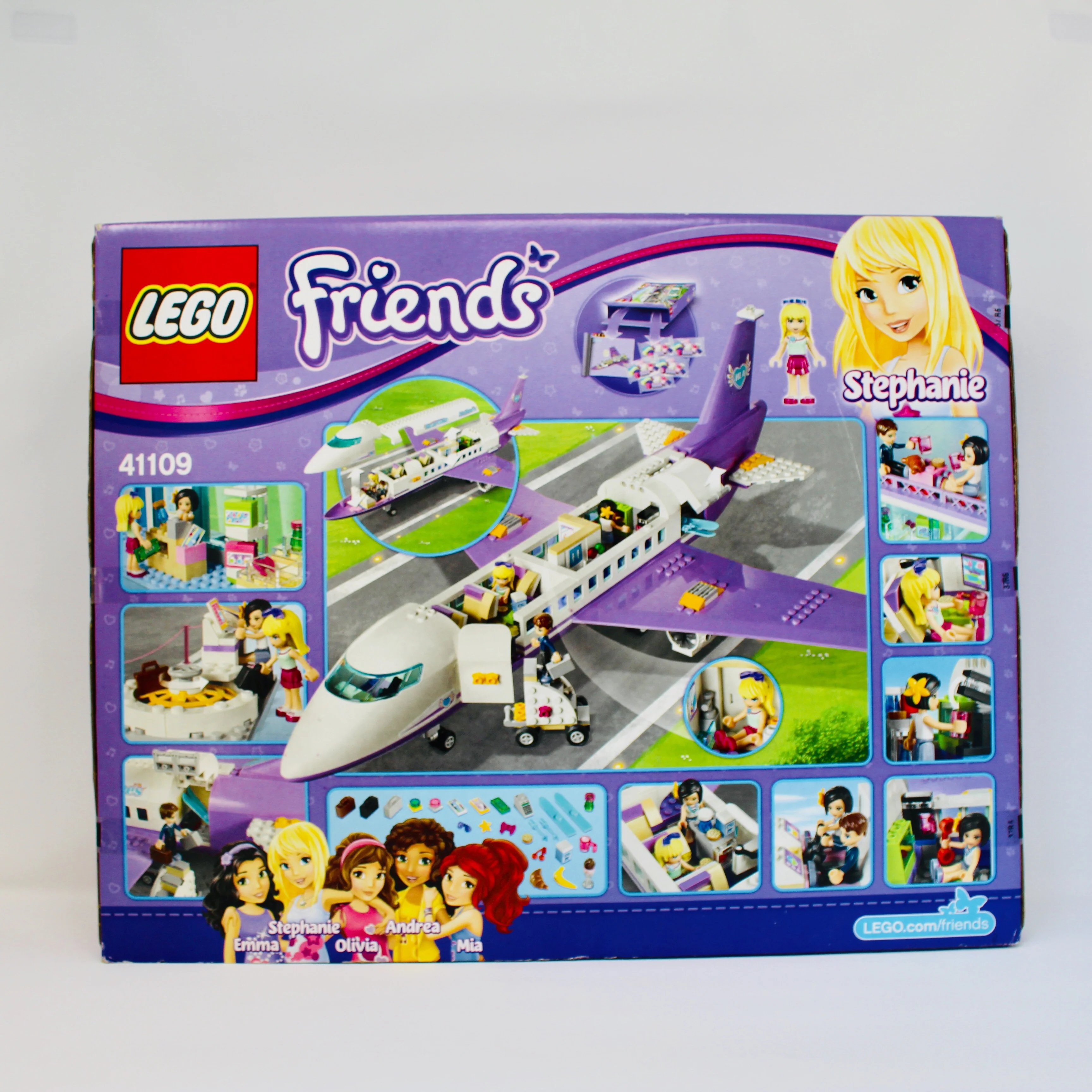 Retired Set 41109 Friends Heartlake City Airport - Image 2