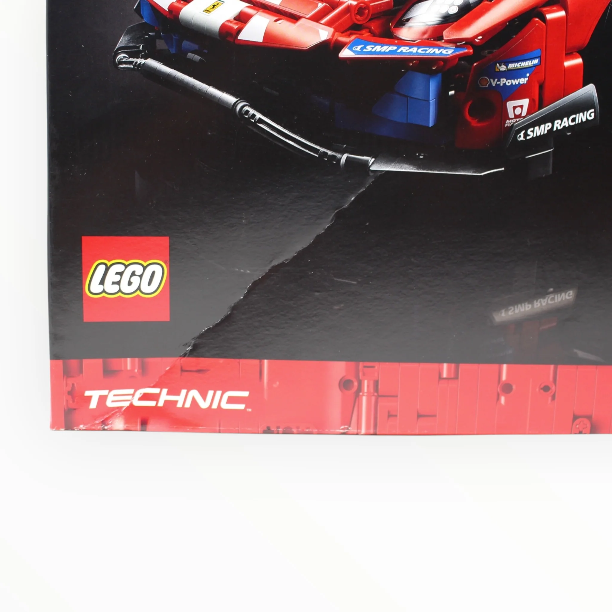 Retired Set 42125 Technic Ferrari 488 GTE AF CORSE #51 (slight box damage) - Image 3