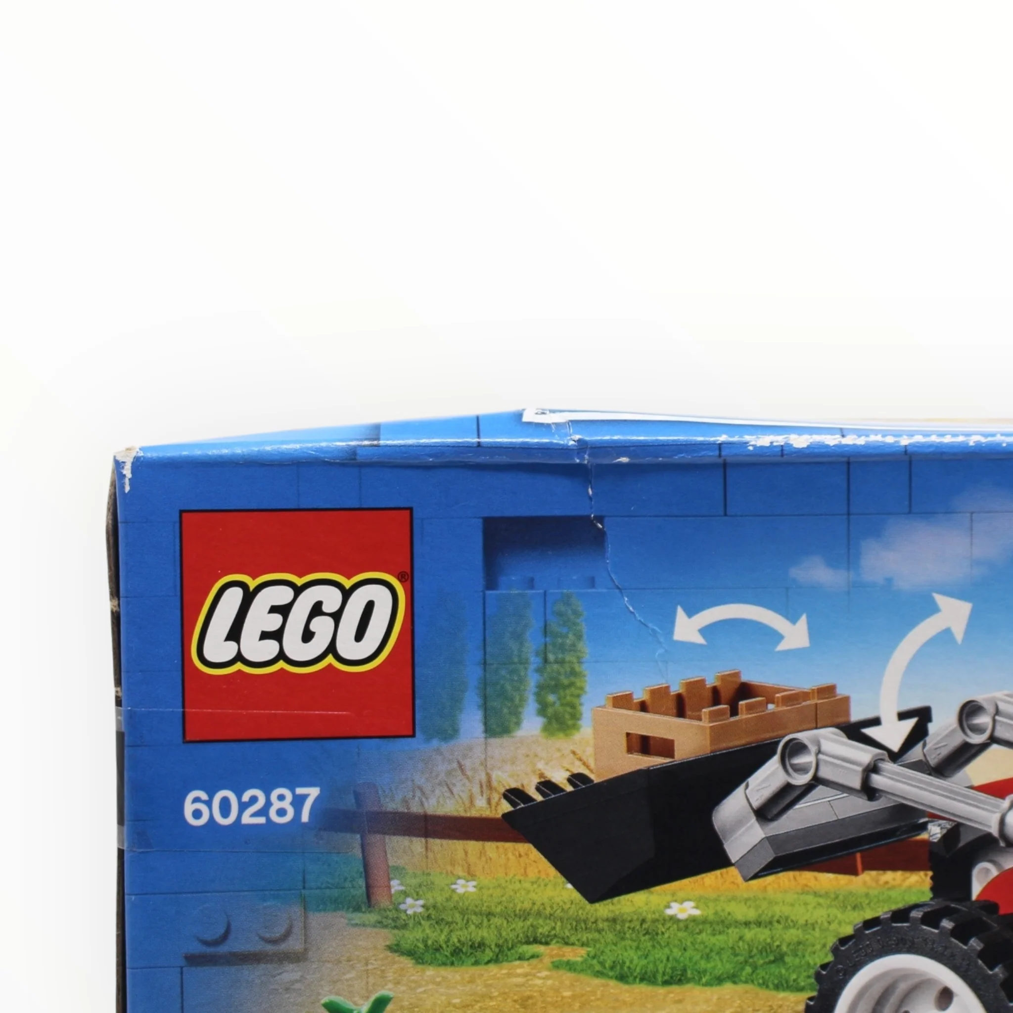 Retired Set 60287 City Tractor (damaged box) - Image 3