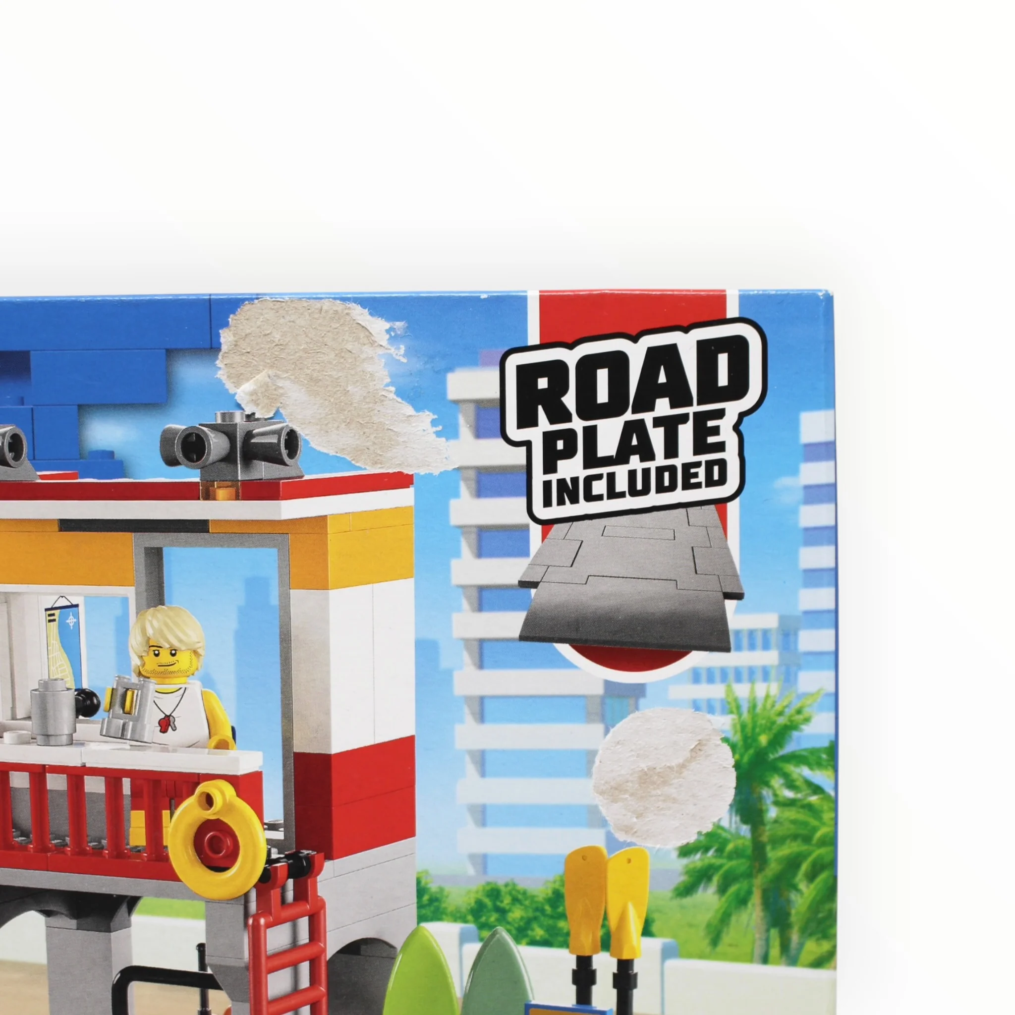 Retired Set 60328 City Beach Lifeguard Station (some box damage) - Image 3
