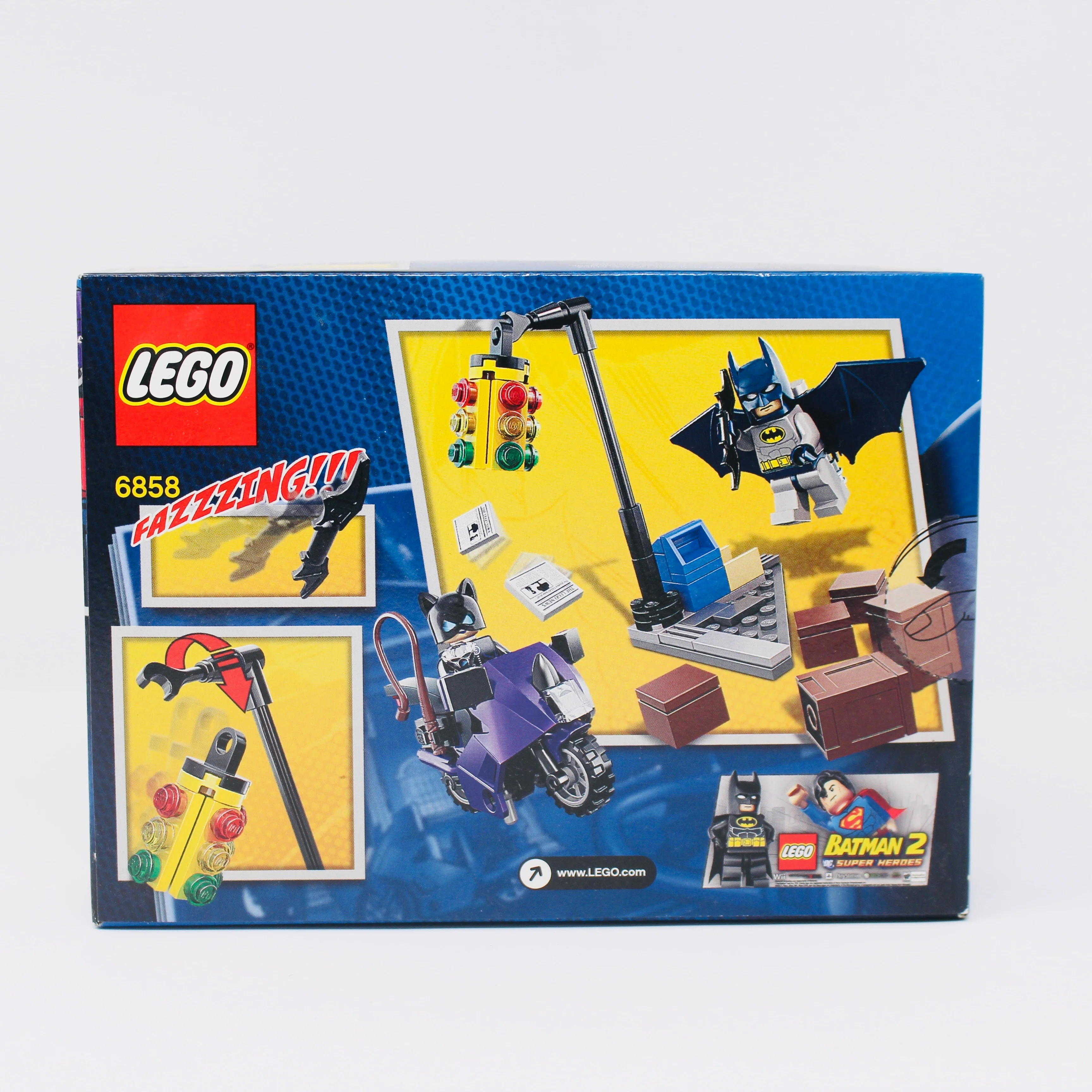 Retired Set 6858 DC Super Heroes Catwoman Catcycle City Chase - Image 2