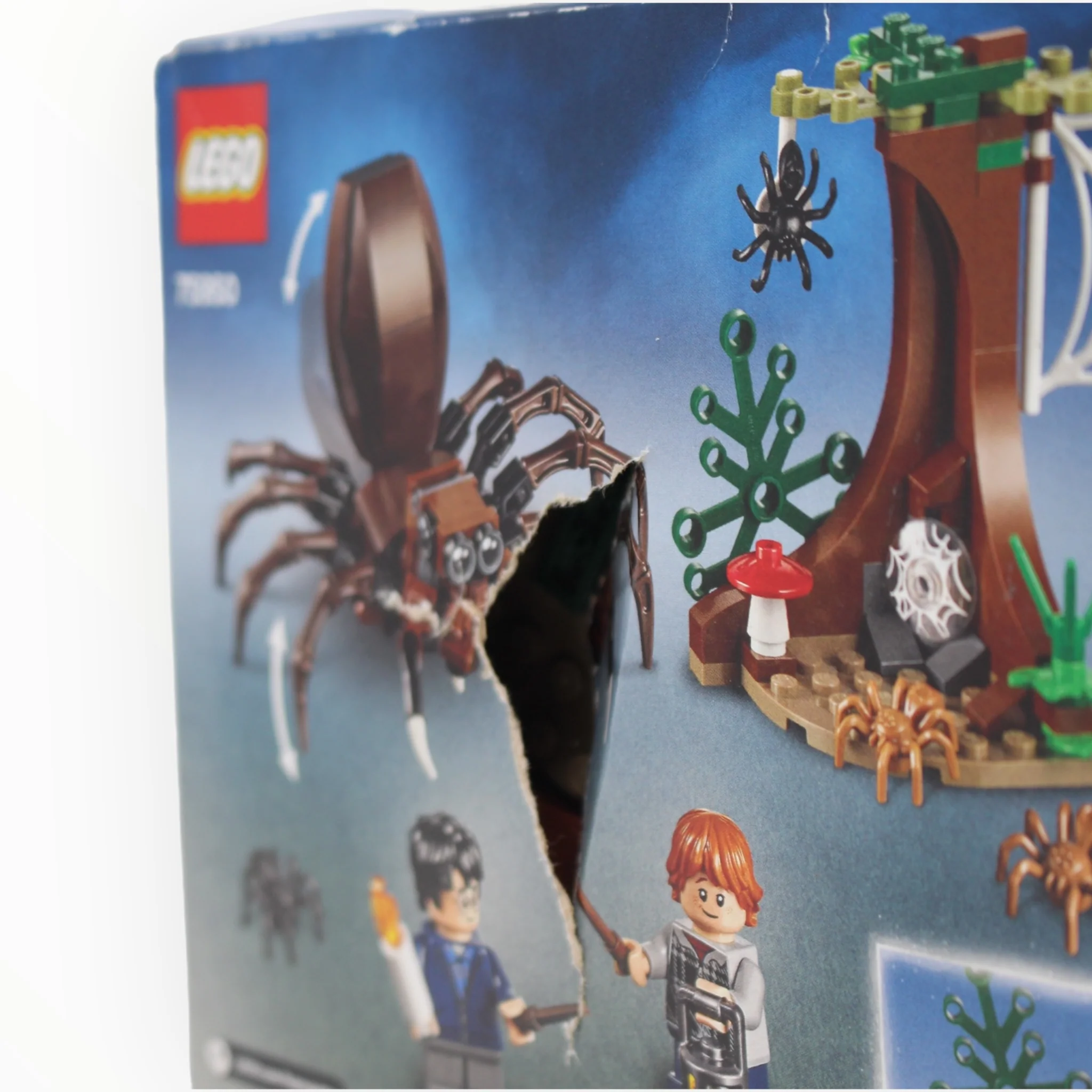 Retired Set 75950 Harry Potter Aragog’s Lair (damaged box) - Image 3