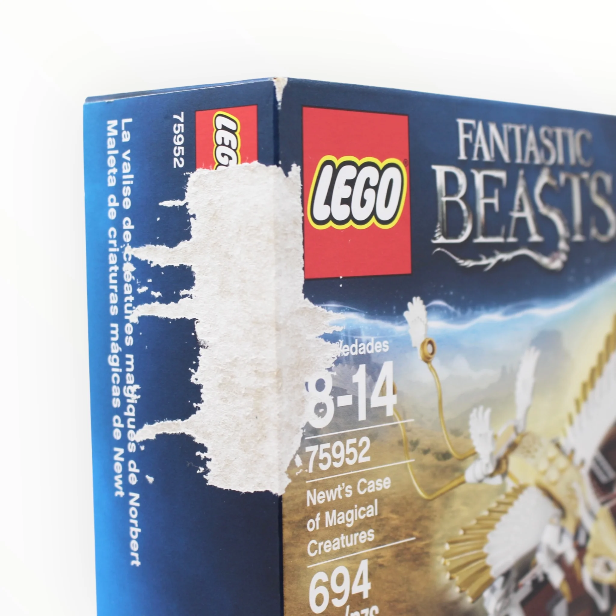 Retired Set 75952 Harry Potter Newt’s Case of Magical Creatures (damaged box) - Image 3