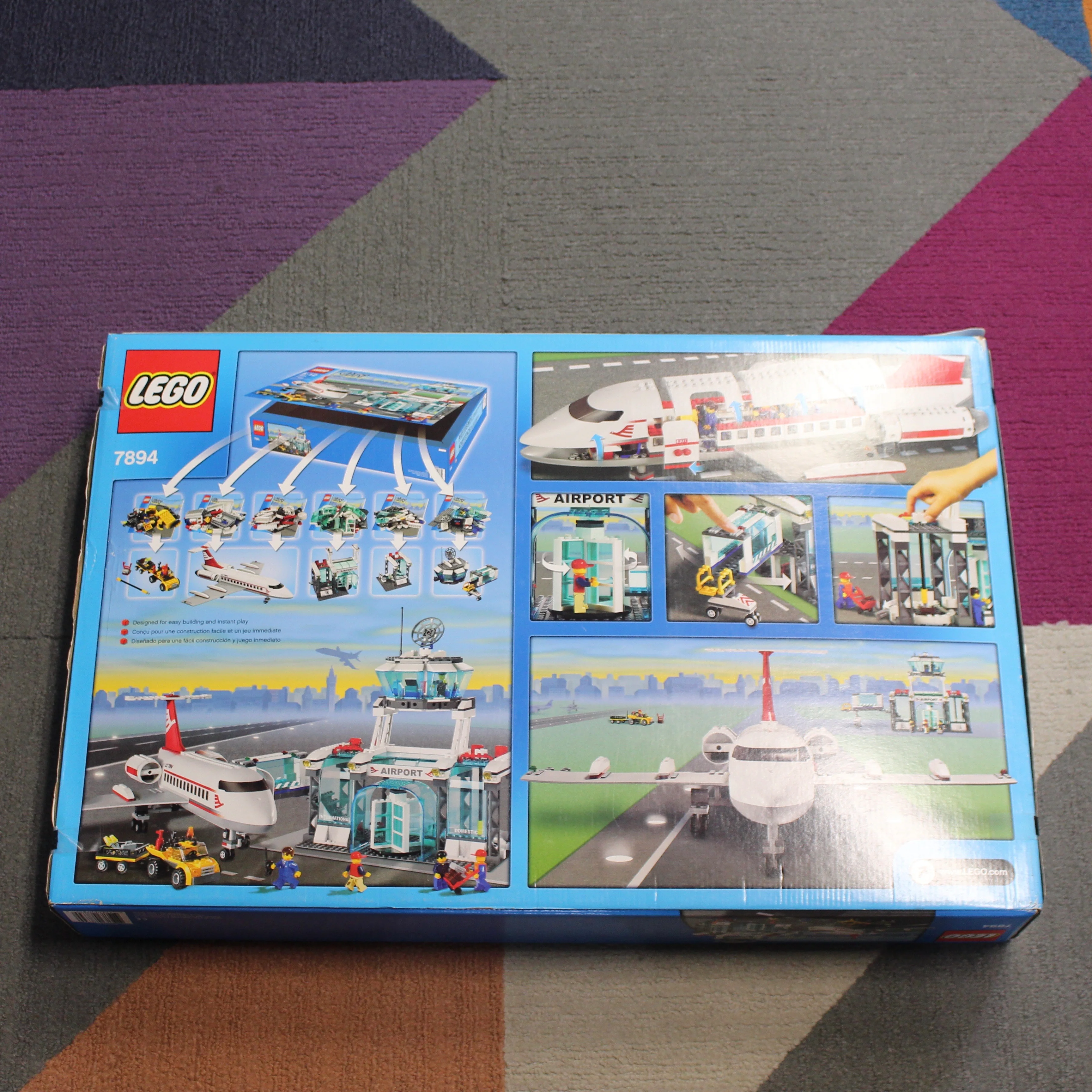 Retired Set 7894 City Airport - Image 2