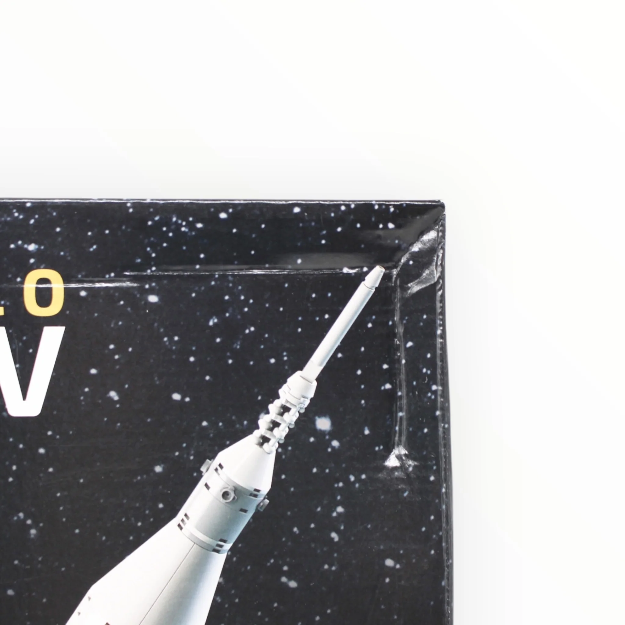 Retired Set 92176 LEGO Ideas NASA Apollo Saturn V (damaged box) - Image 3