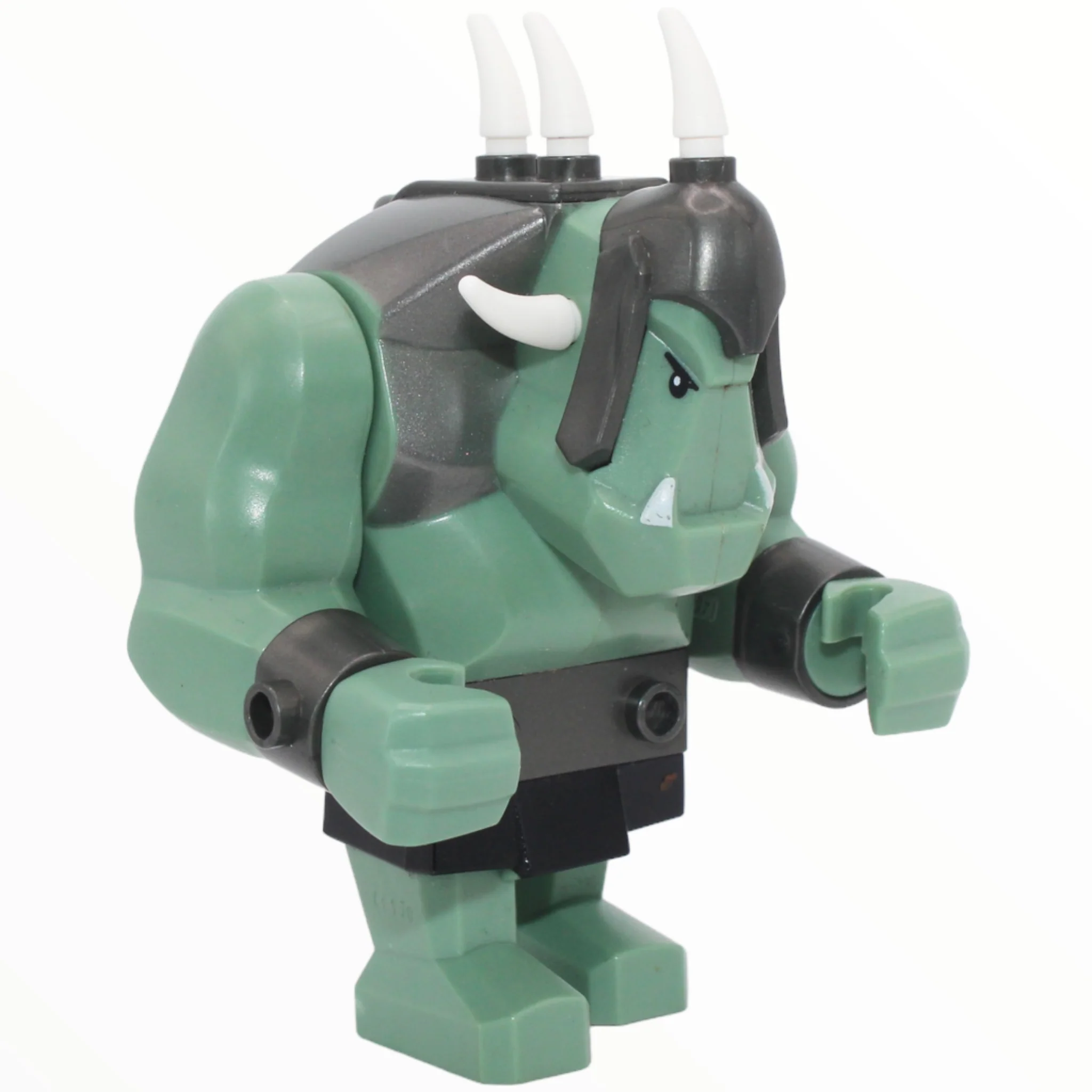Fantasy Era - Sand Green Troll (pearl dark gray armor, 5 white horns)