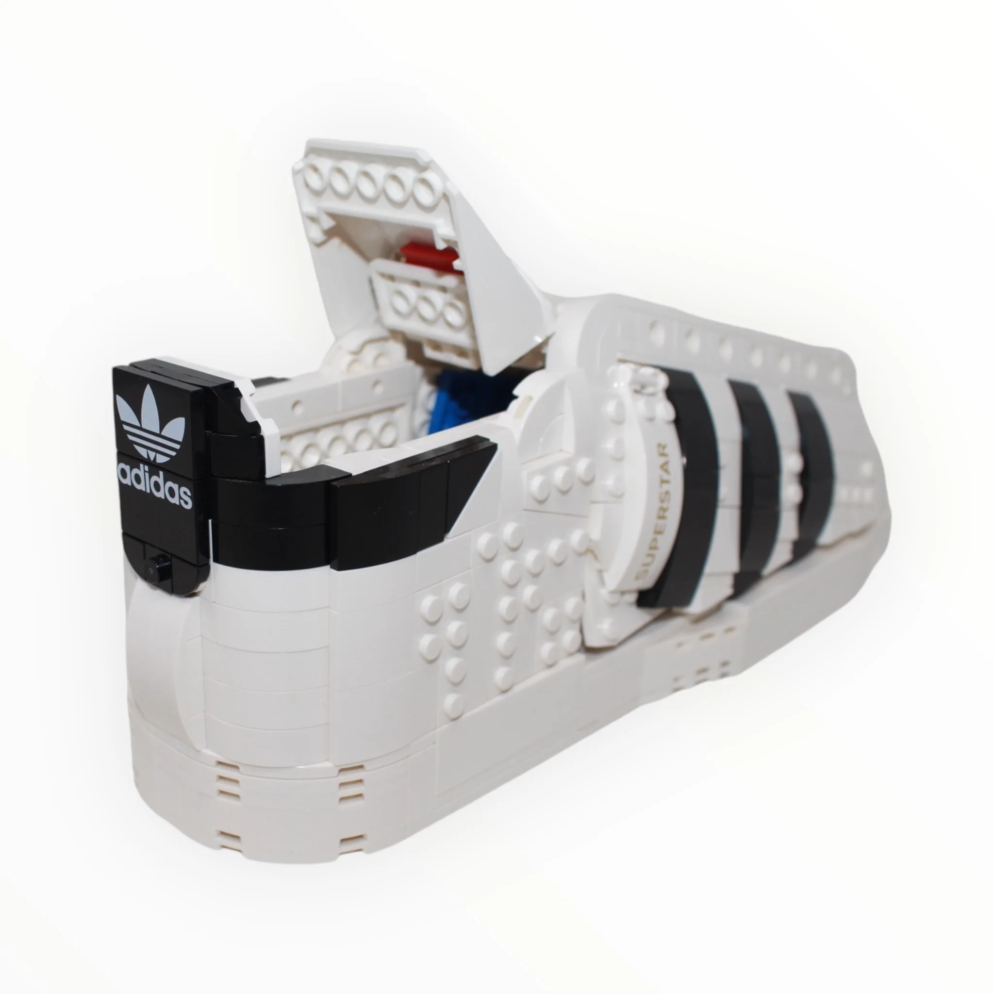 Used Set 10282 LEGO Adidas Originals Superstar - Image 4