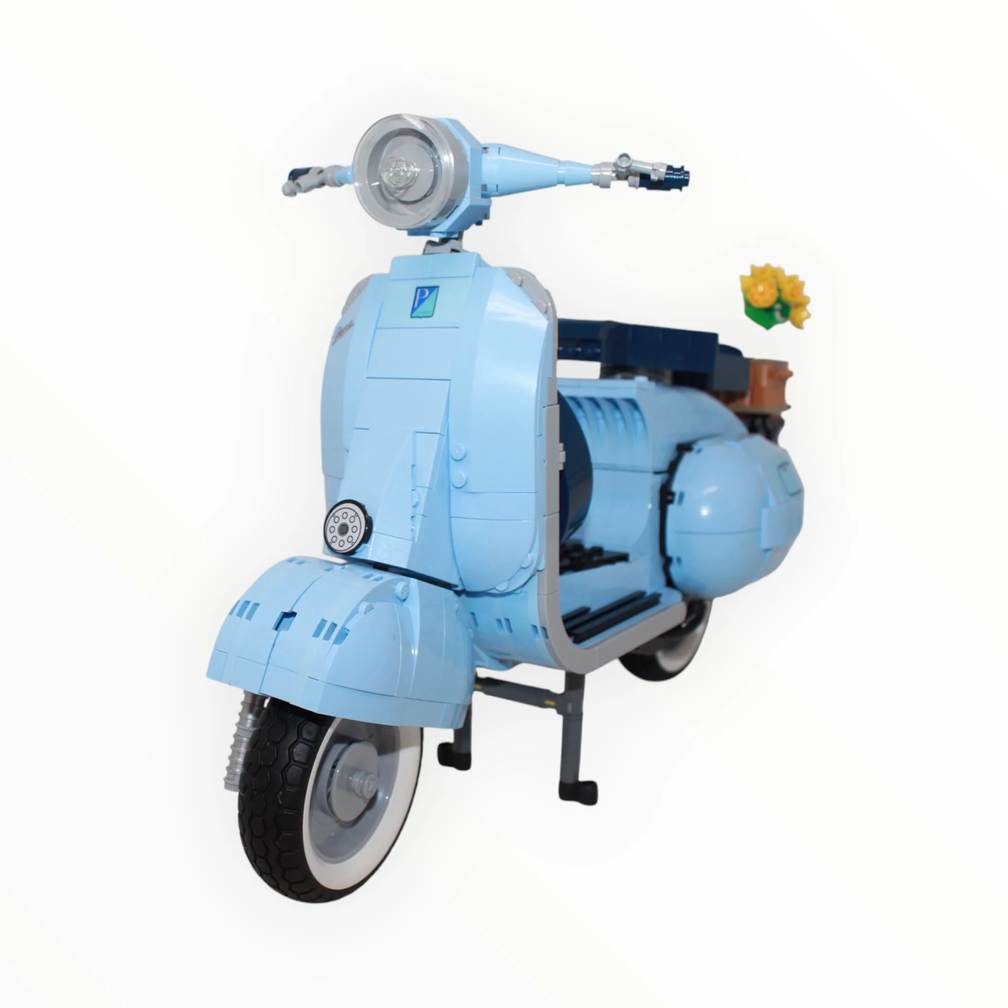 Used Set 10298 Icons Vespa 125 - Image 2