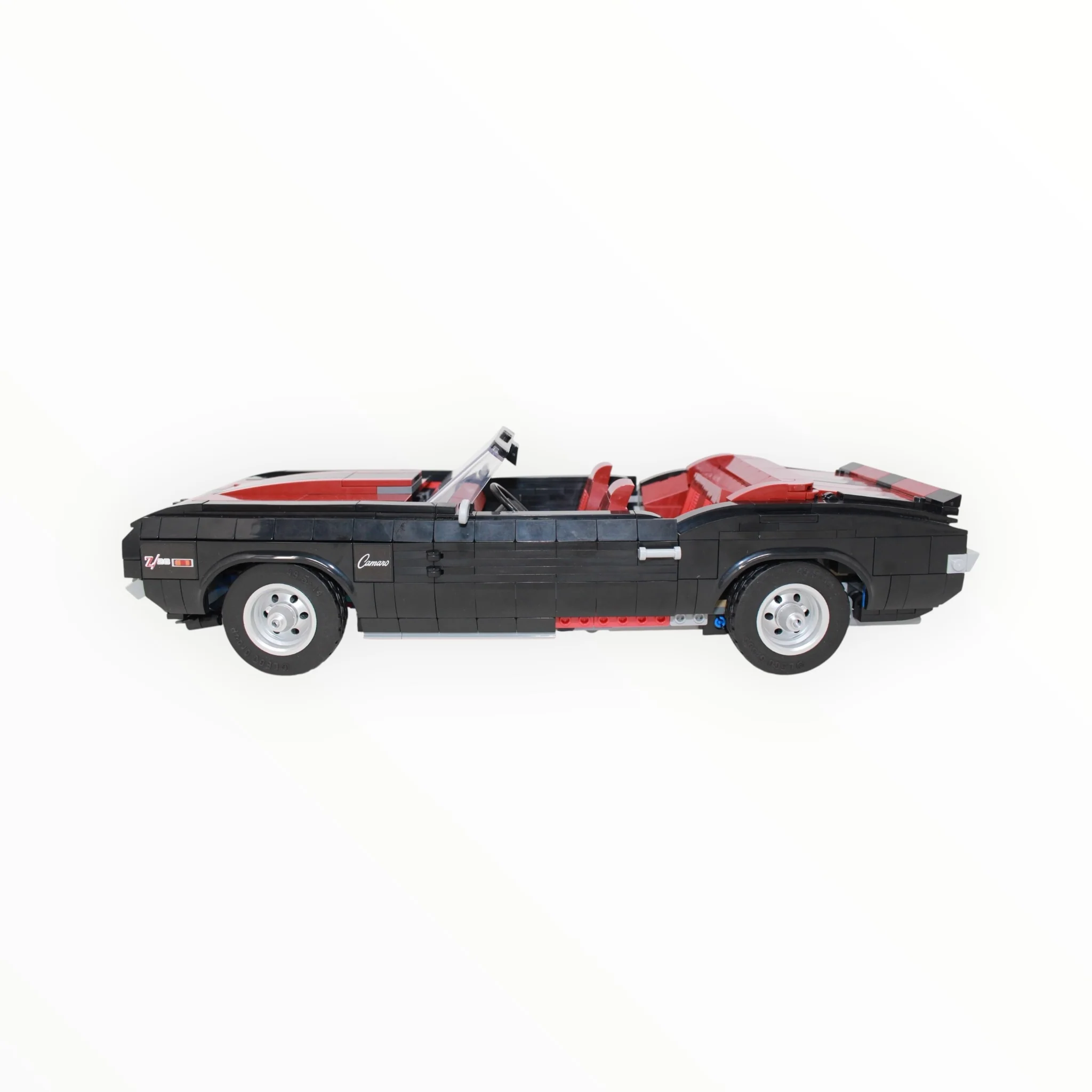 Used Set 10304 Icons Chevrolet Camaro Z28 - Image 2