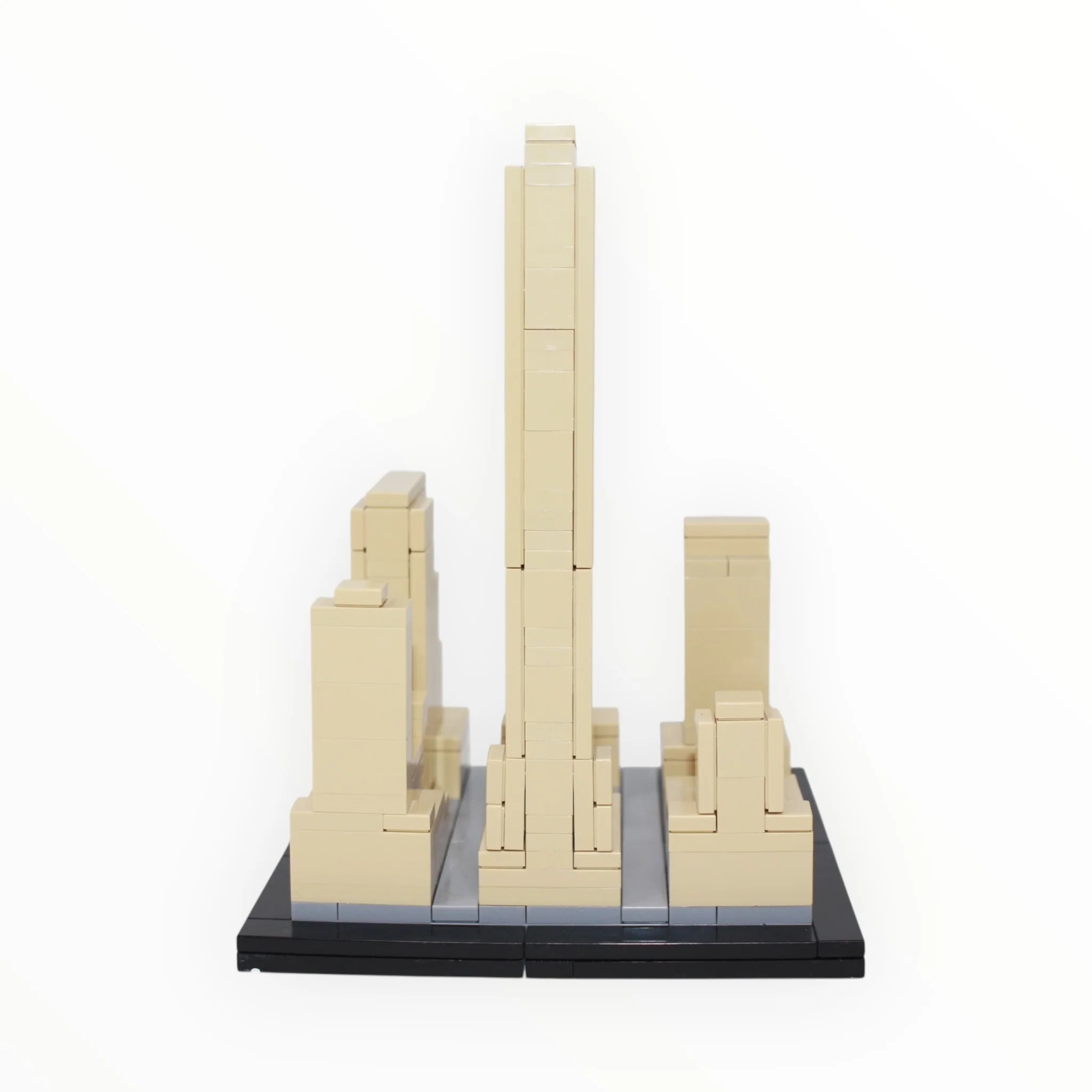 Used Set 21007 Architecture Rockefeller Center - Image 3