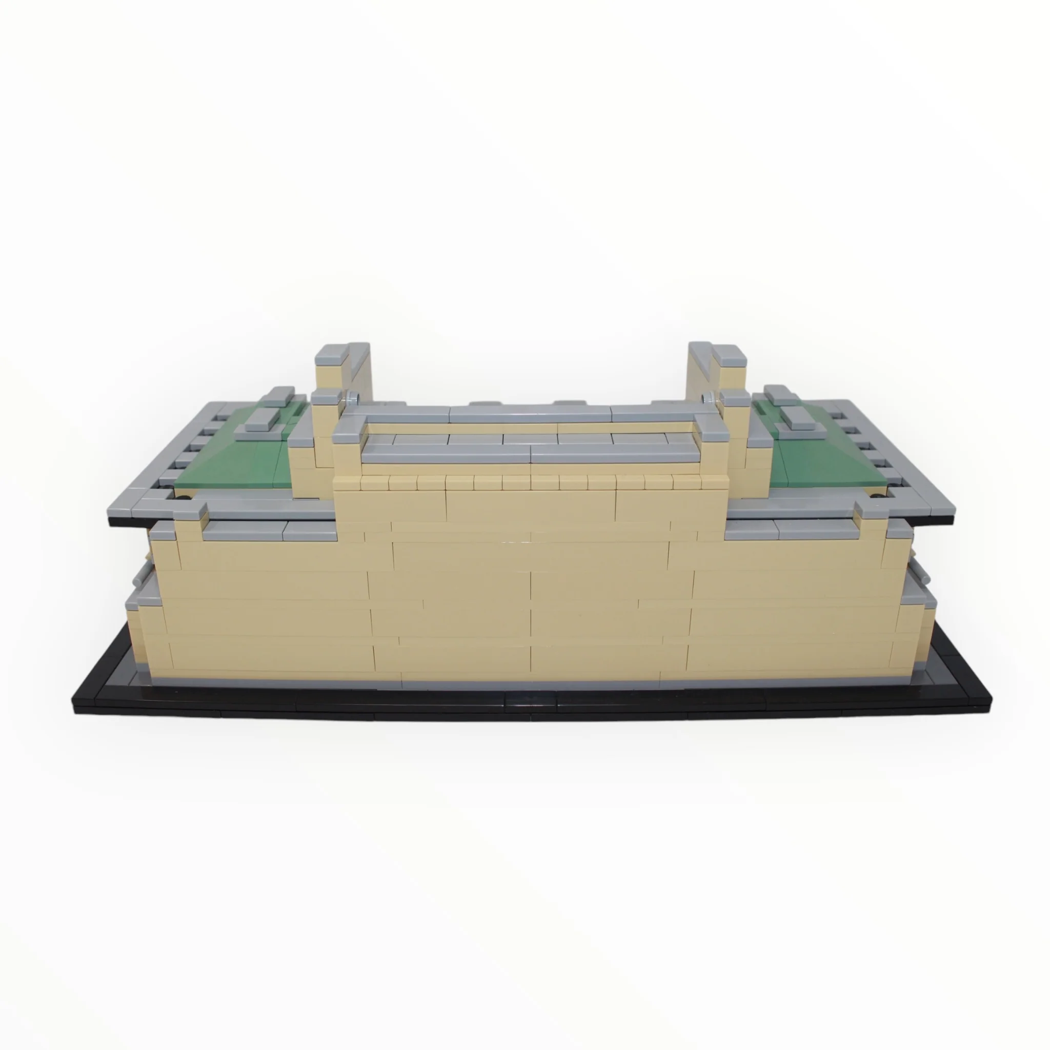 Used Set 21017 Architecture Imperial Hotel - Image 3