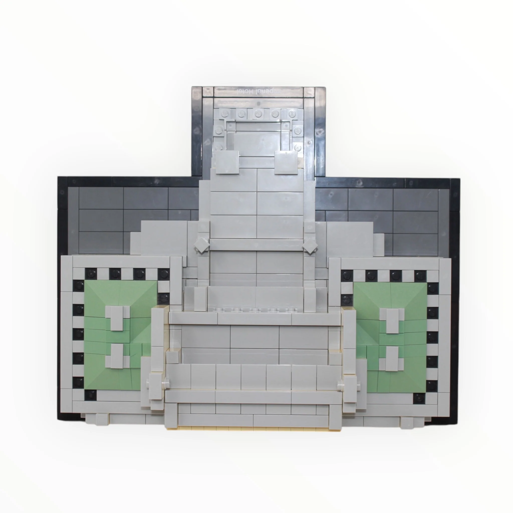 Used Set 21017 Architecture Imperial Hotel - Image 4