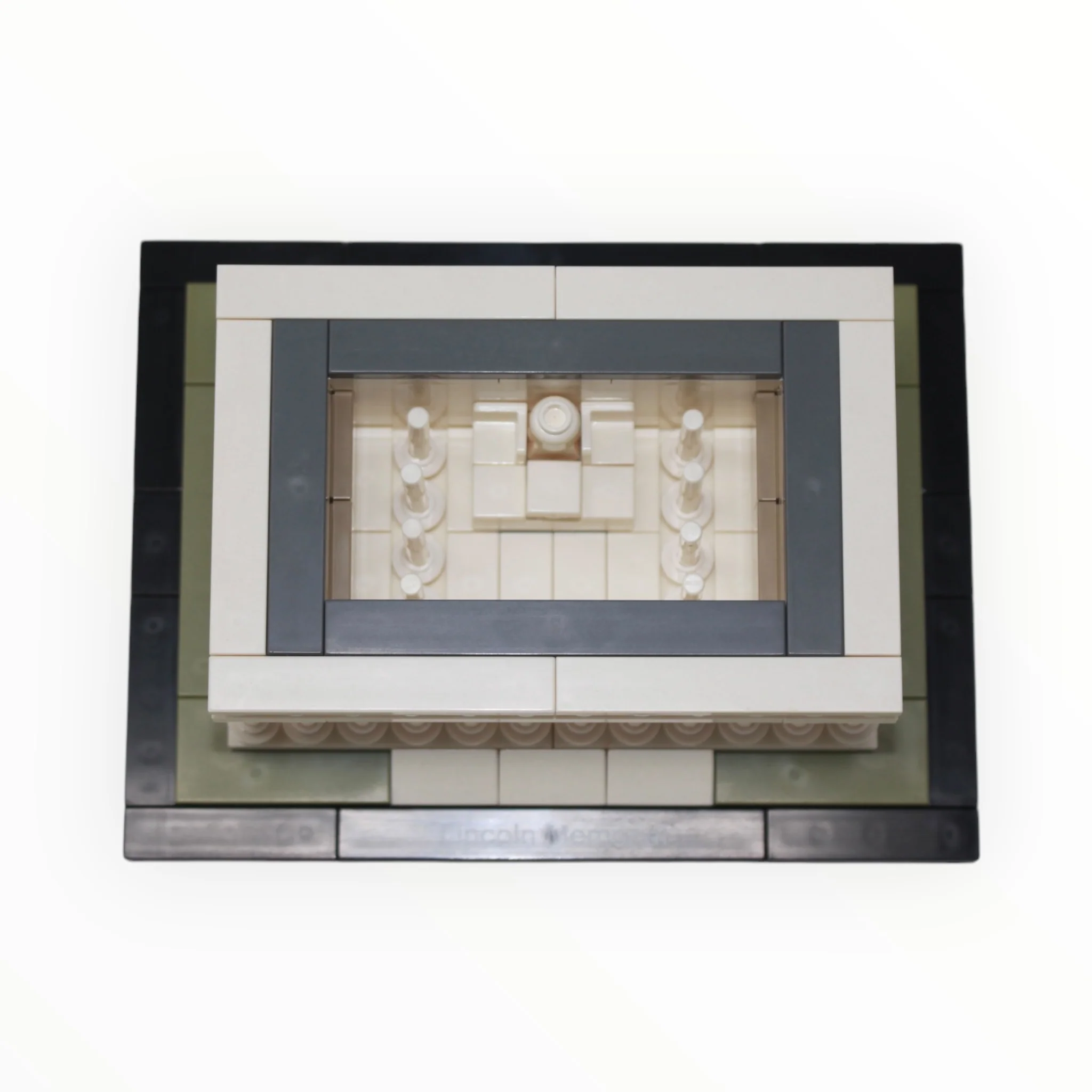 Used Set 21022 Architecture Lincoln Memorial - Image 2
