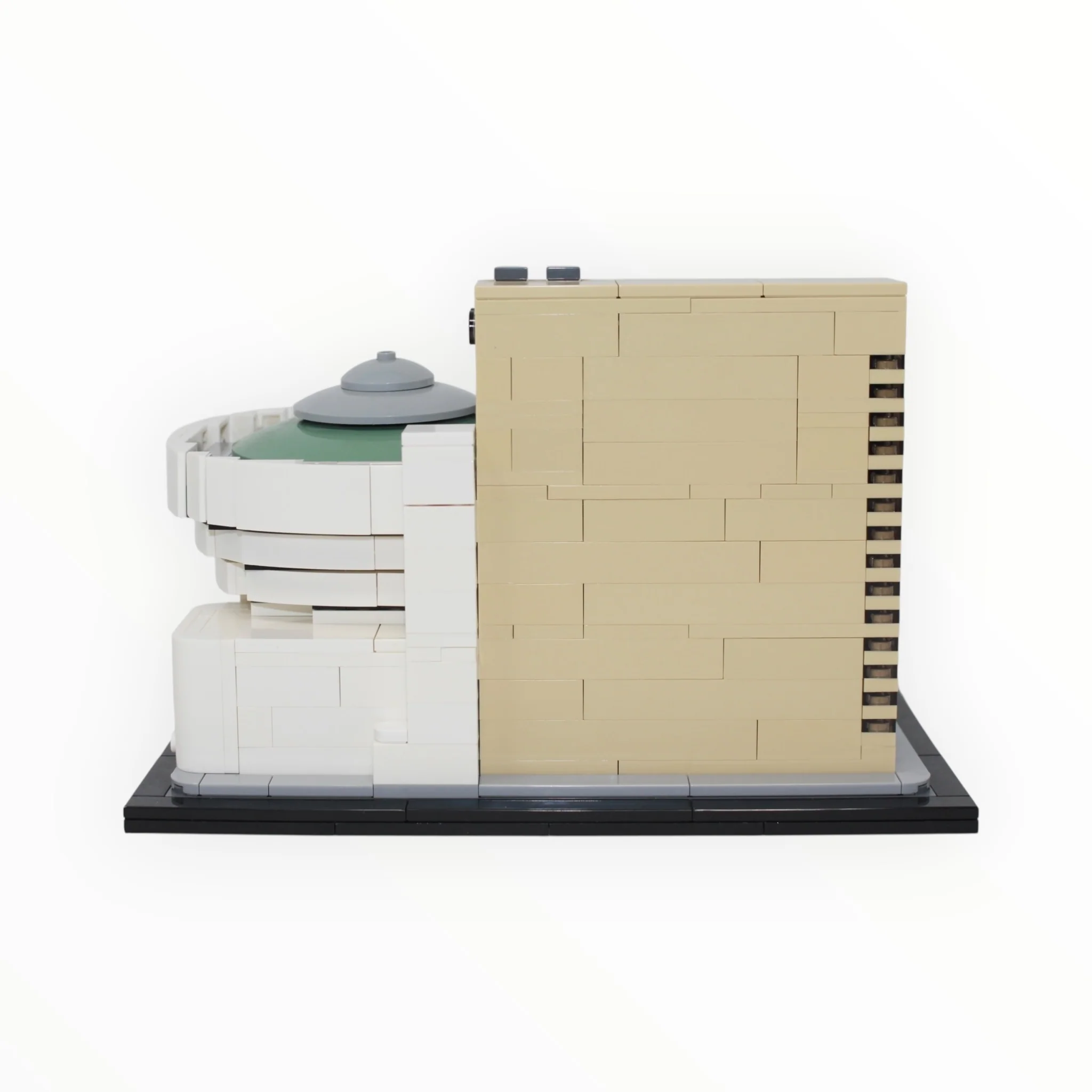 Used Set 21035 Architecture Solomon R. Guggenheim Museum - Image 3
