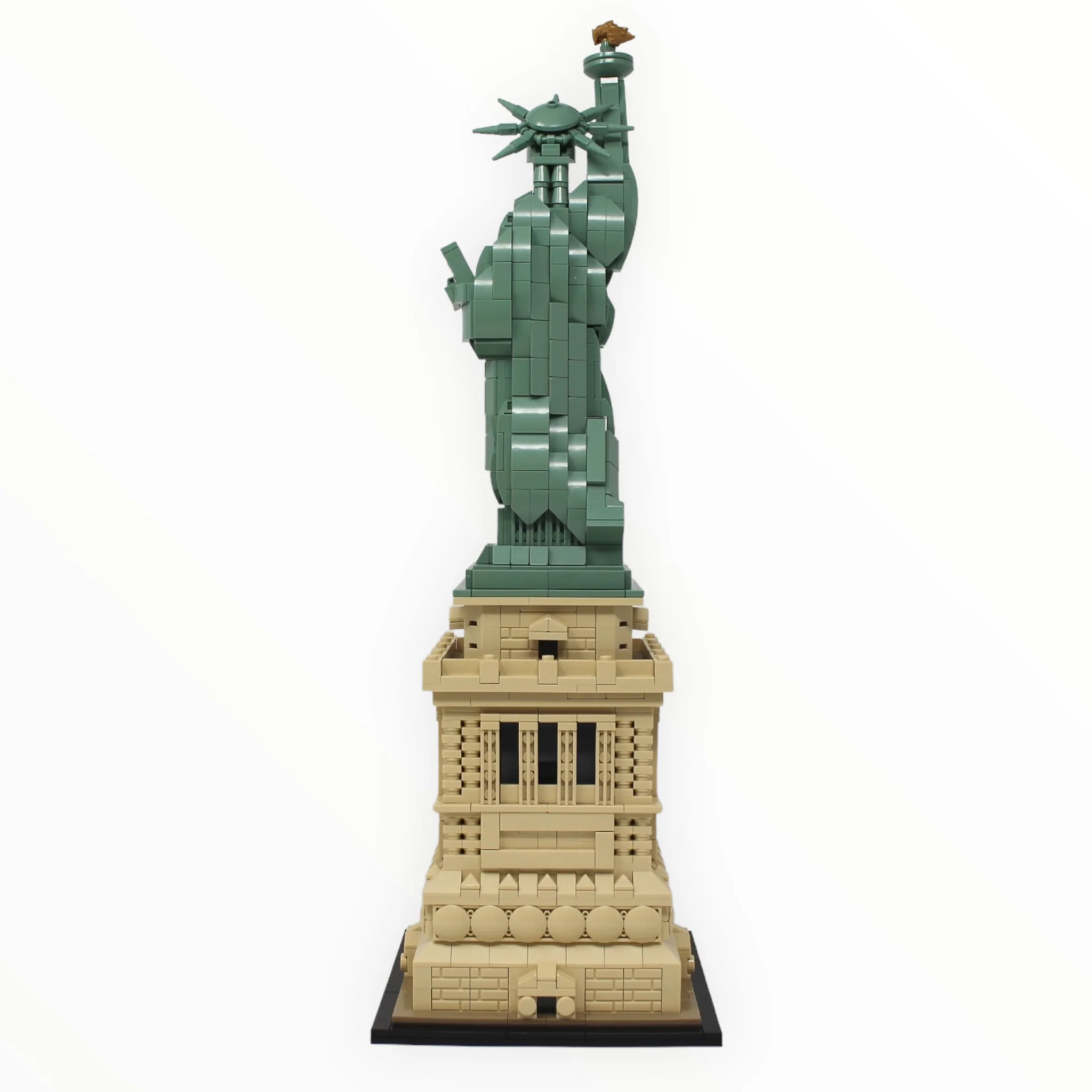 Used Set 21042 Architecture Statue of Liberty - Image 4