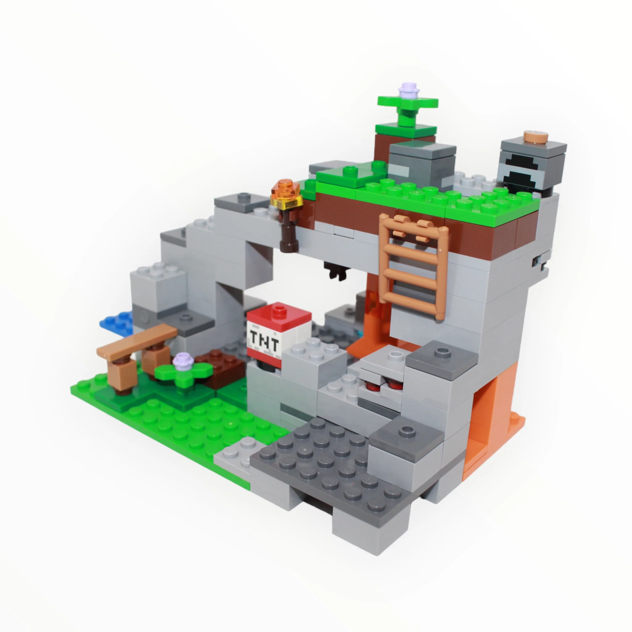 Used Set 21141 Minecraft The Zombie Cave - Image 2