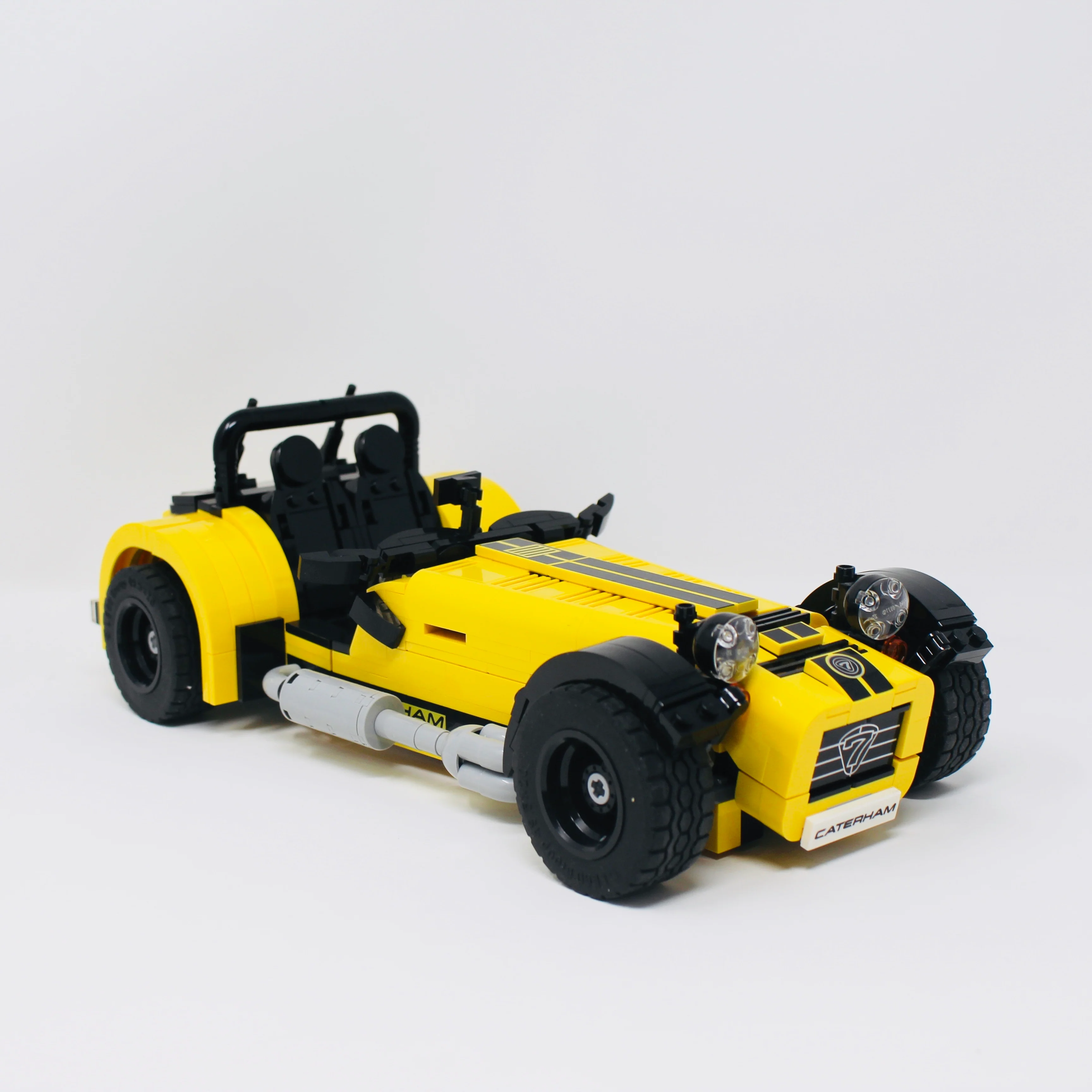 Used Set 21307 LEGO Ideas Caterham Seven 620R