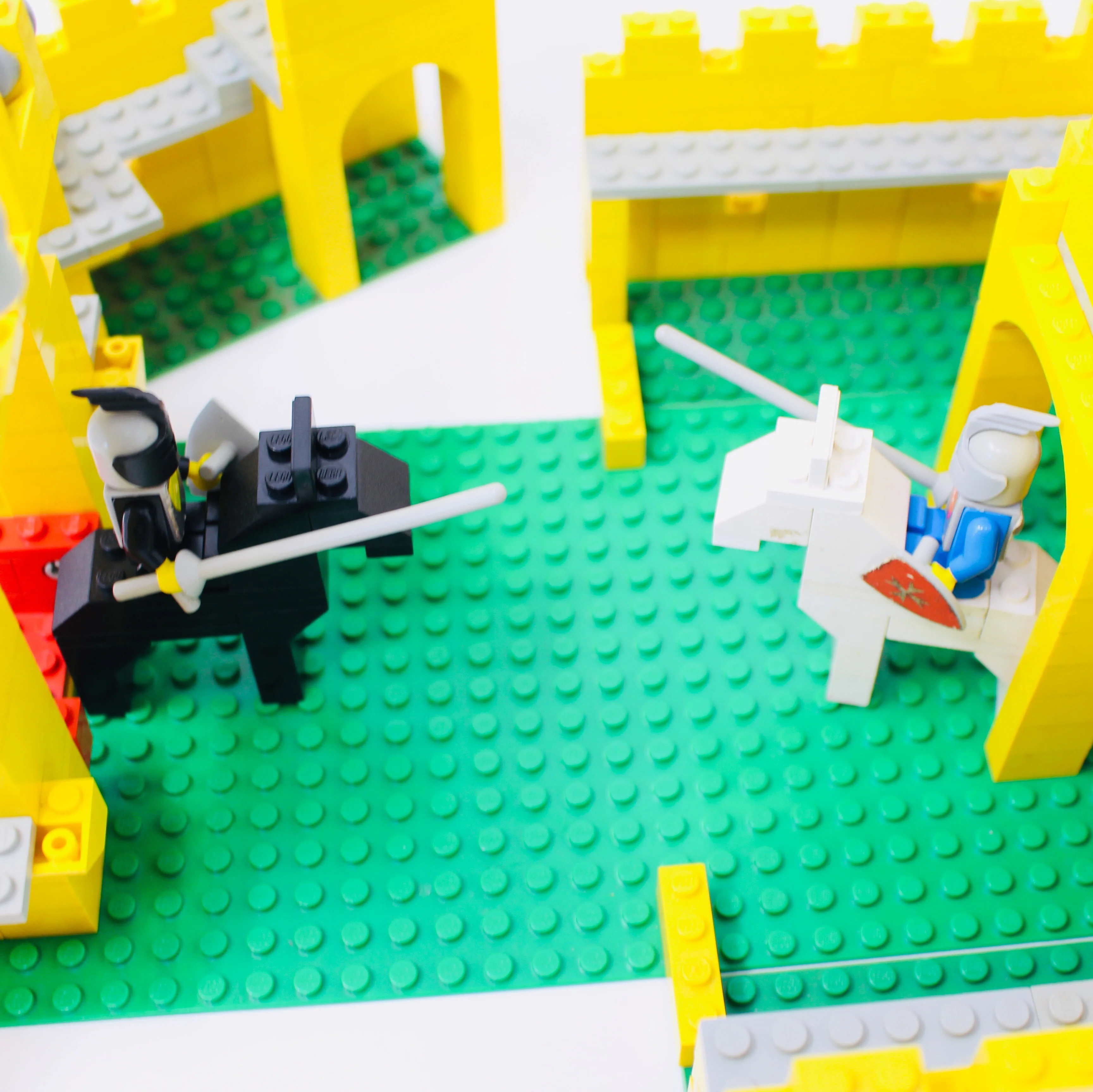 Used Set 375 Classic Castle - Image 3