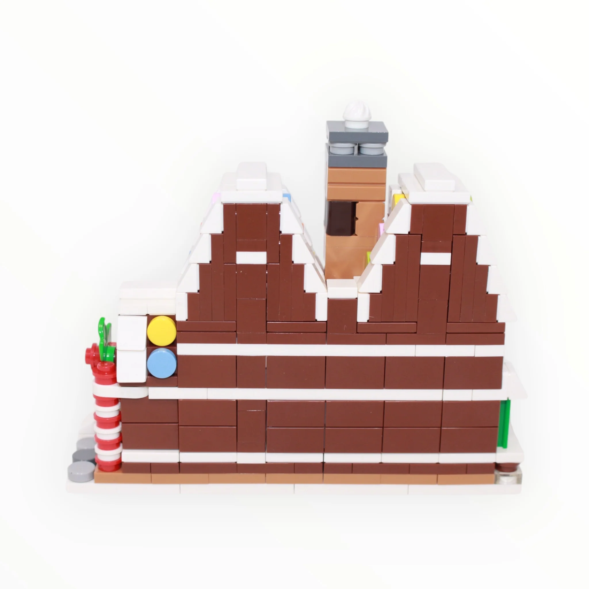 Used Set 40337 LEGO Gingerbread House - Image 2