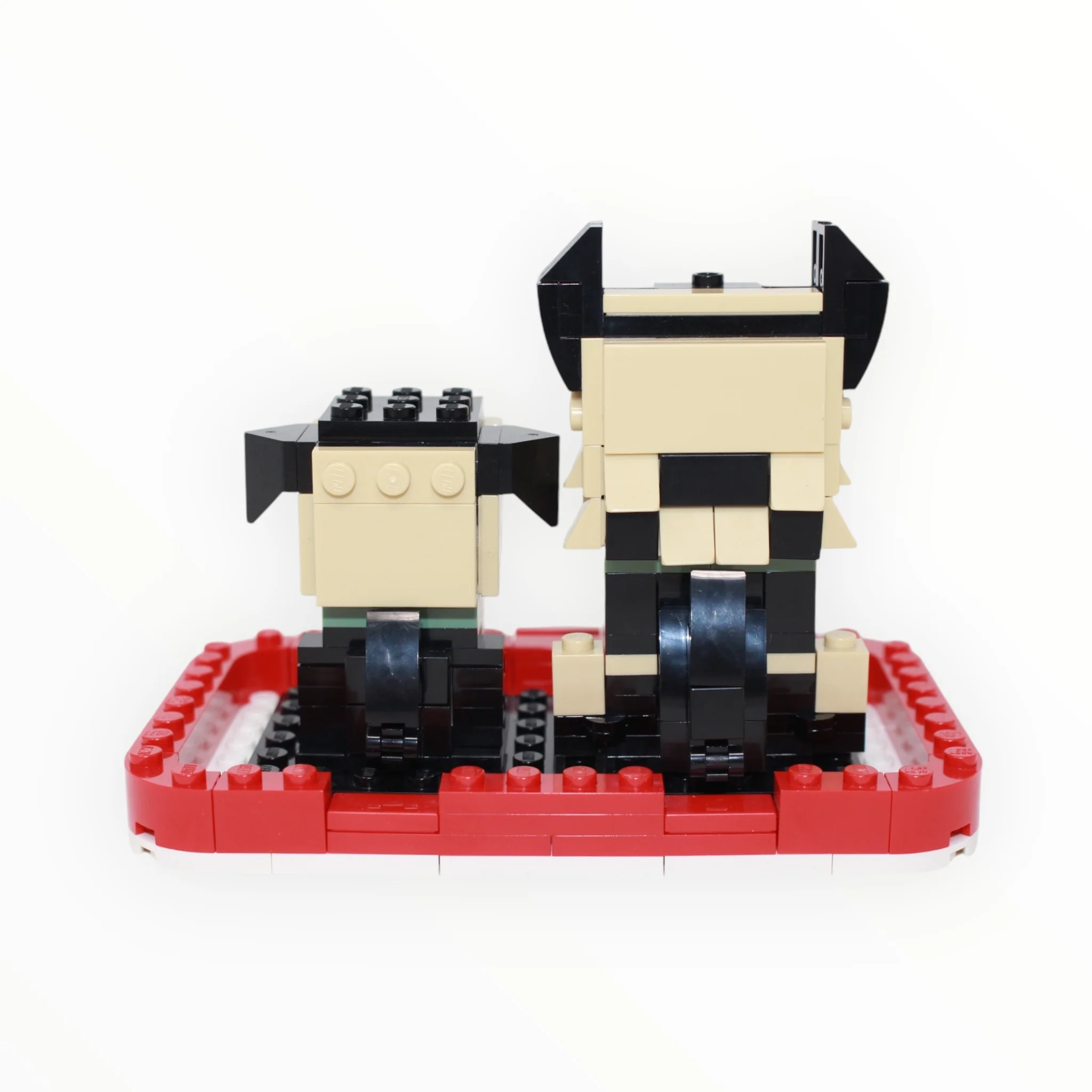 Used Set 40440 BrickHeadz German Shepherd & Puppy - Image 3