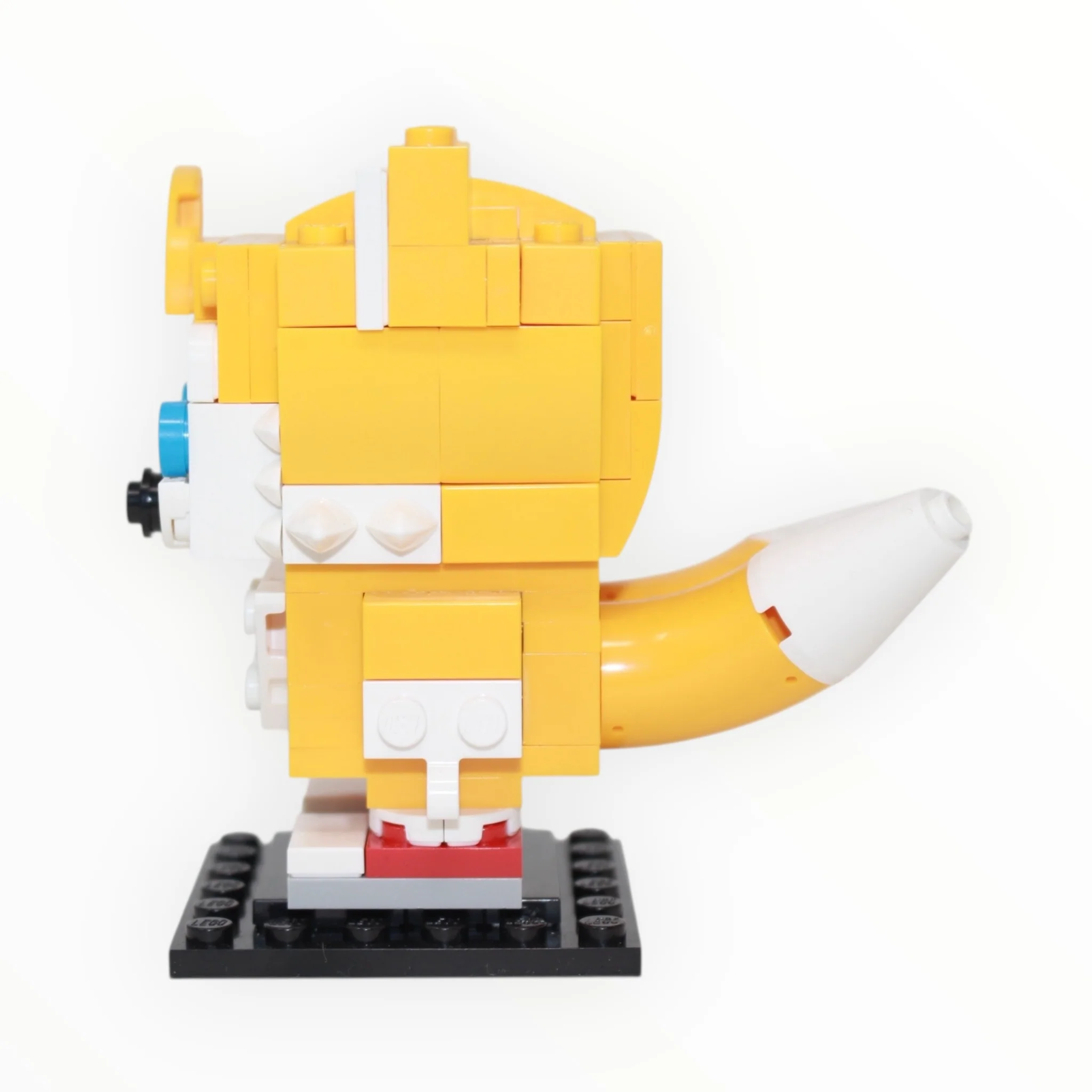 Used Set 40628 BrickHeadz Sonic the Hedgehog Miles "Tails" Prower - Image 2