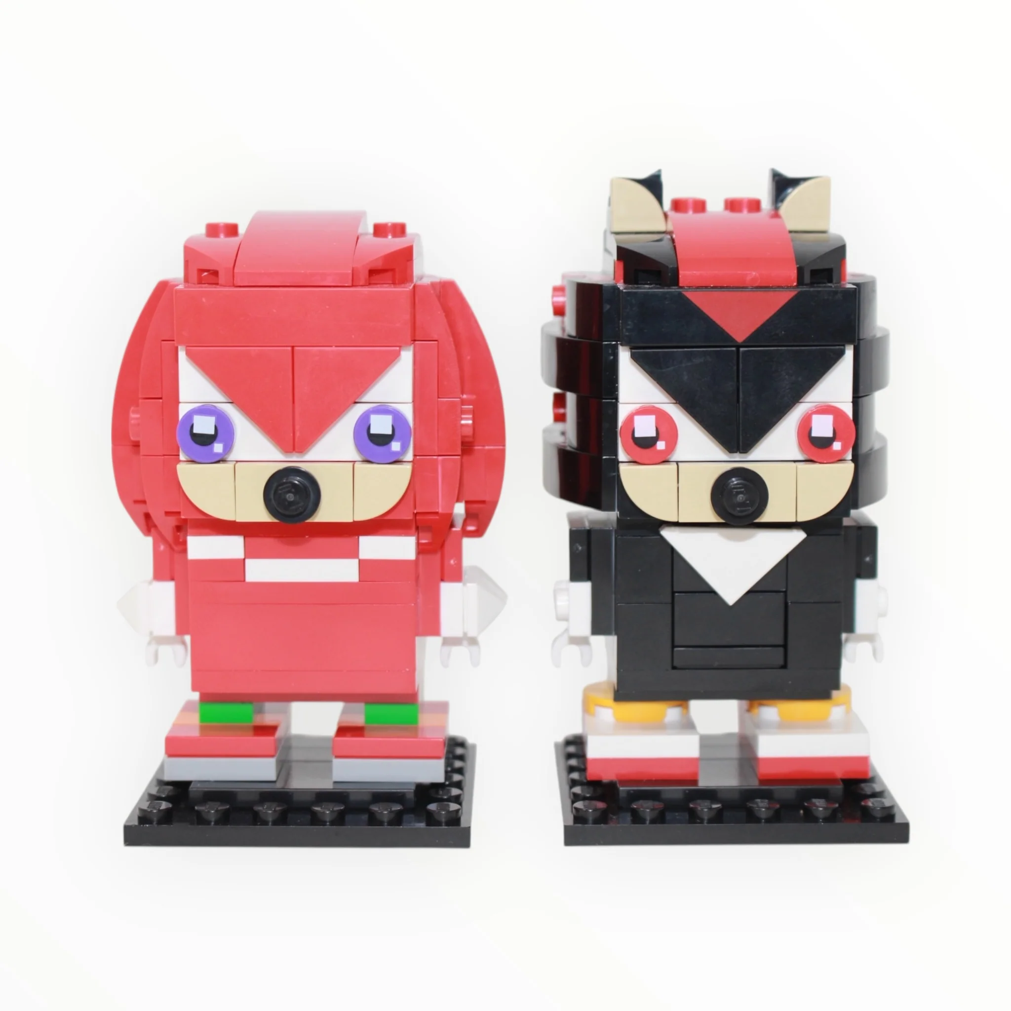 Used Set 40672 BrickHeadz Sonic the Hedgehog: Knuckles & Shadow